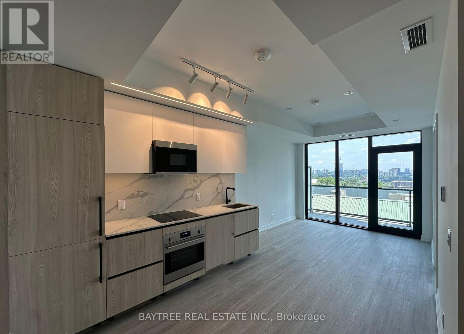 603 - 699 Sheppard Avenue E Property Photo 1