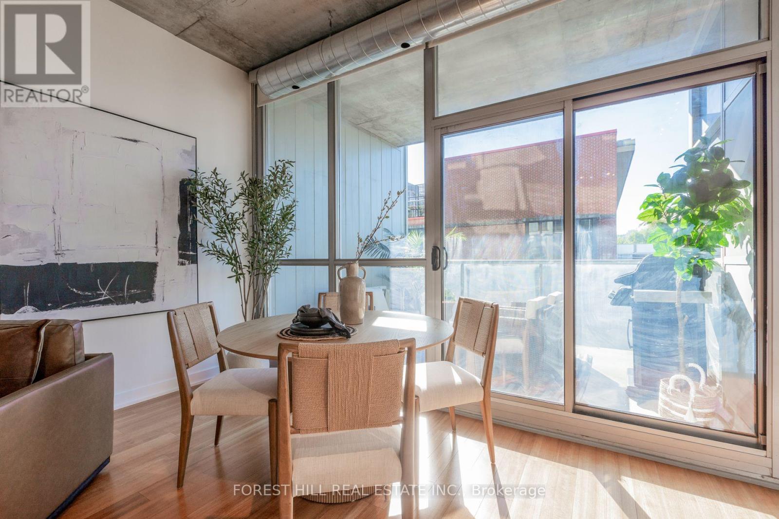 415 - 60 Bathurst Street Property Photo 7