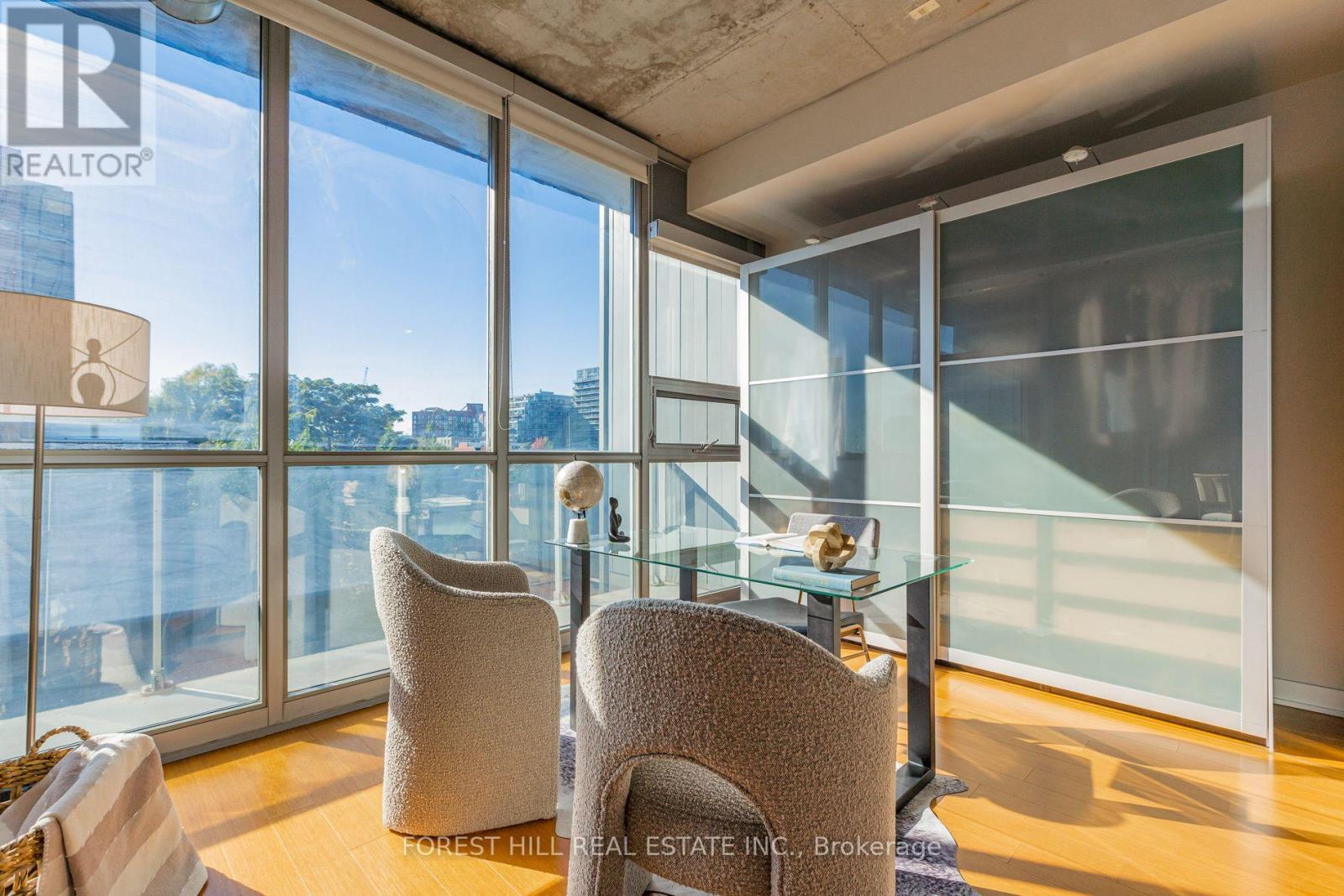 415 - 60 Bathurst Street Property Photo 9