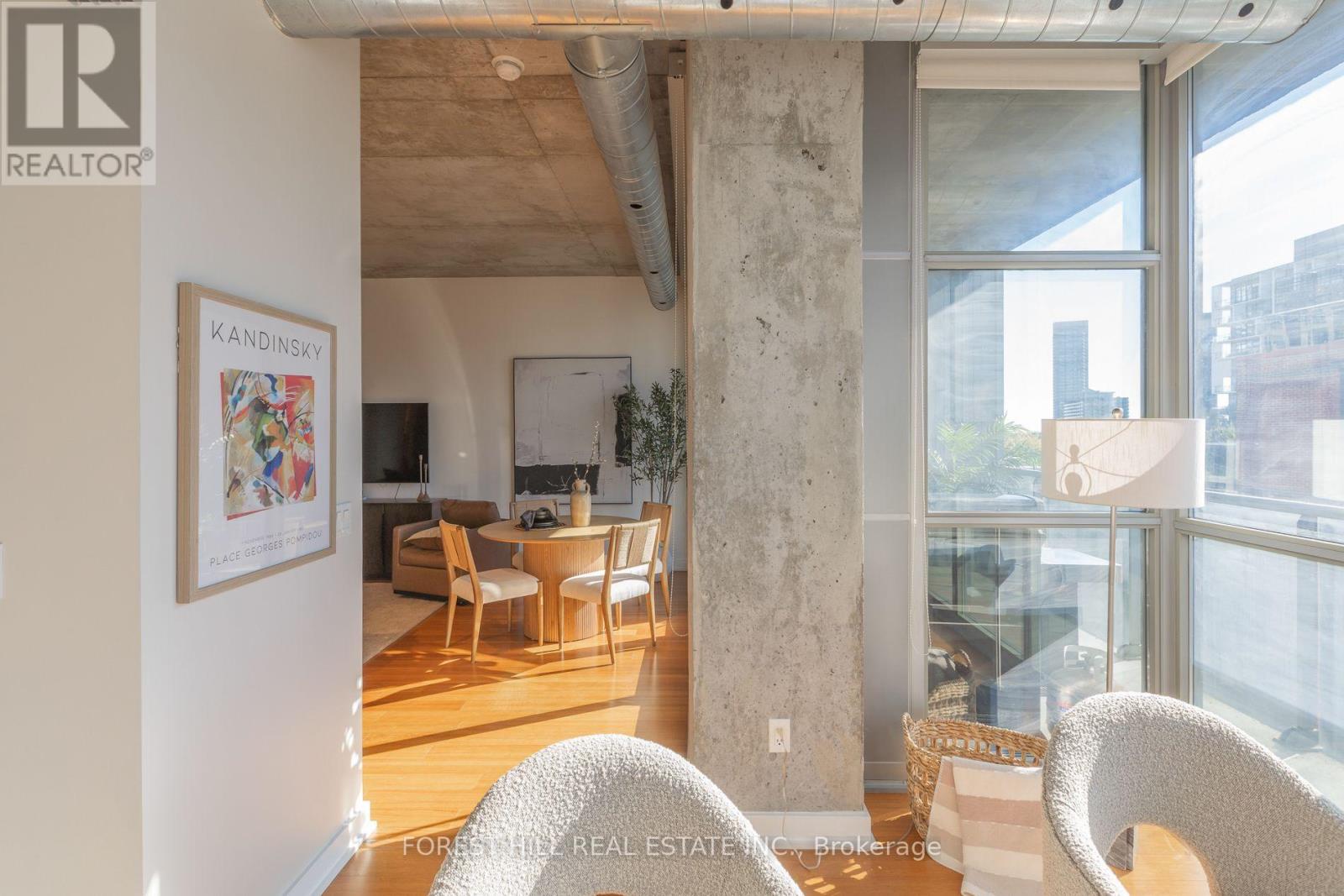 415 - 60 Bathurst Street Property Photo 12