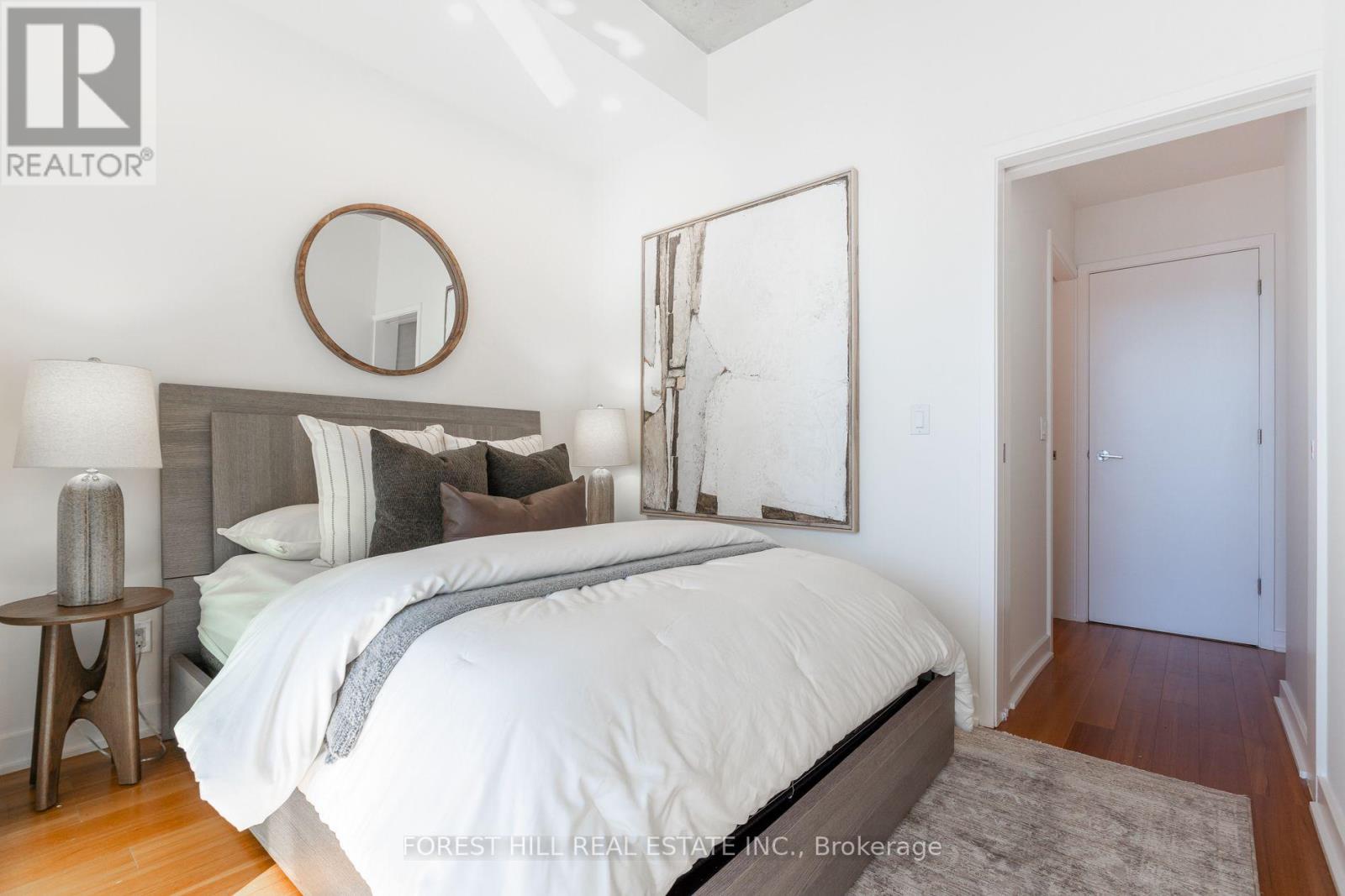 415 - 60 Bathurst Street Property Photo 14