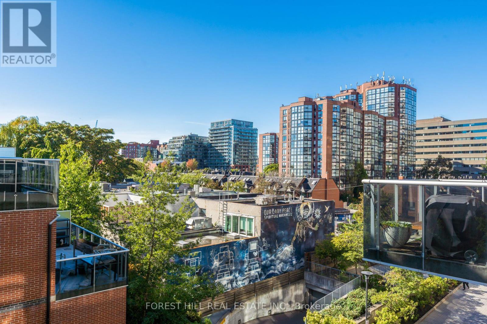 415 - 60 Bathurst Street Property Photo 17