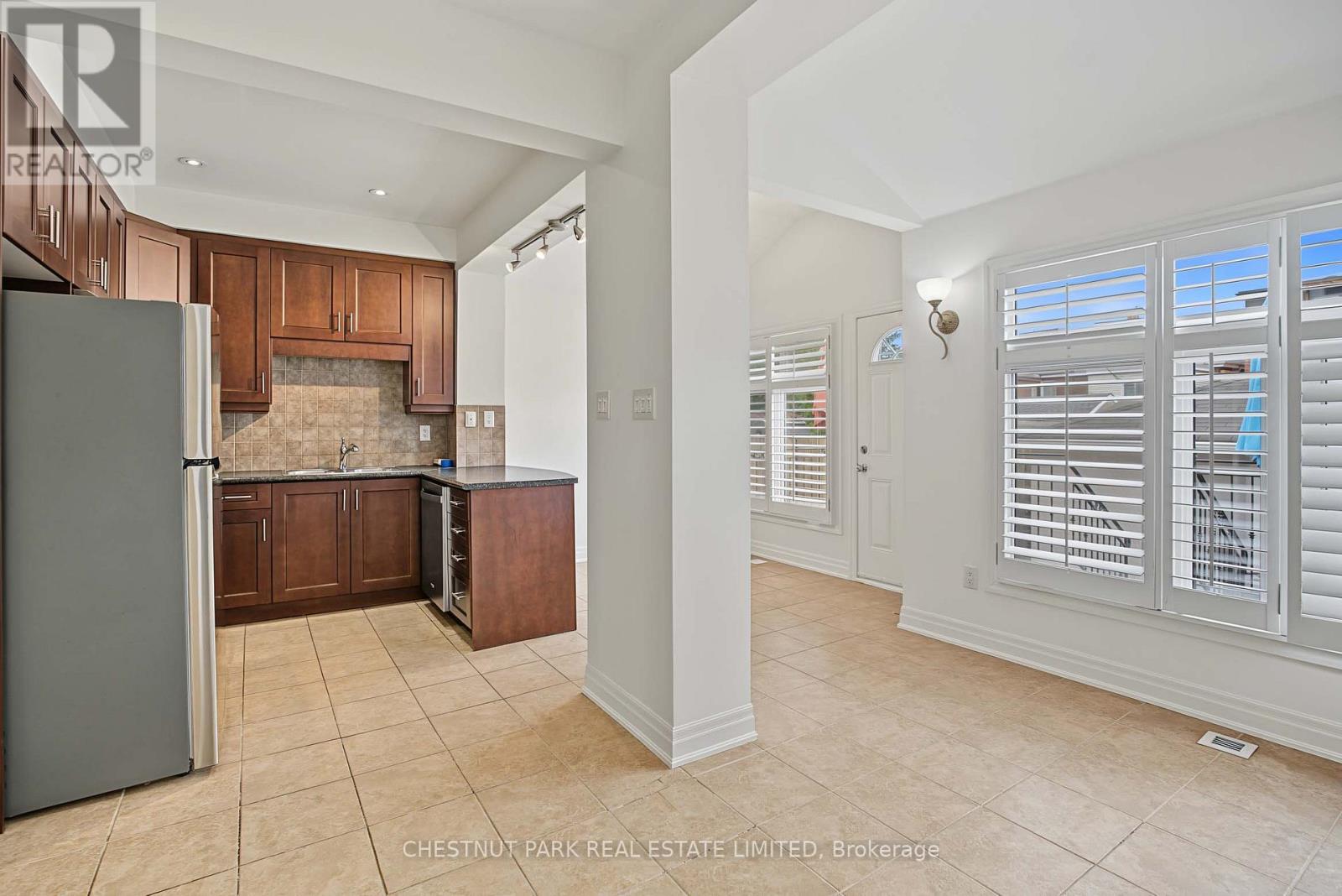 Main - 48 Grace Street Property Photo 10