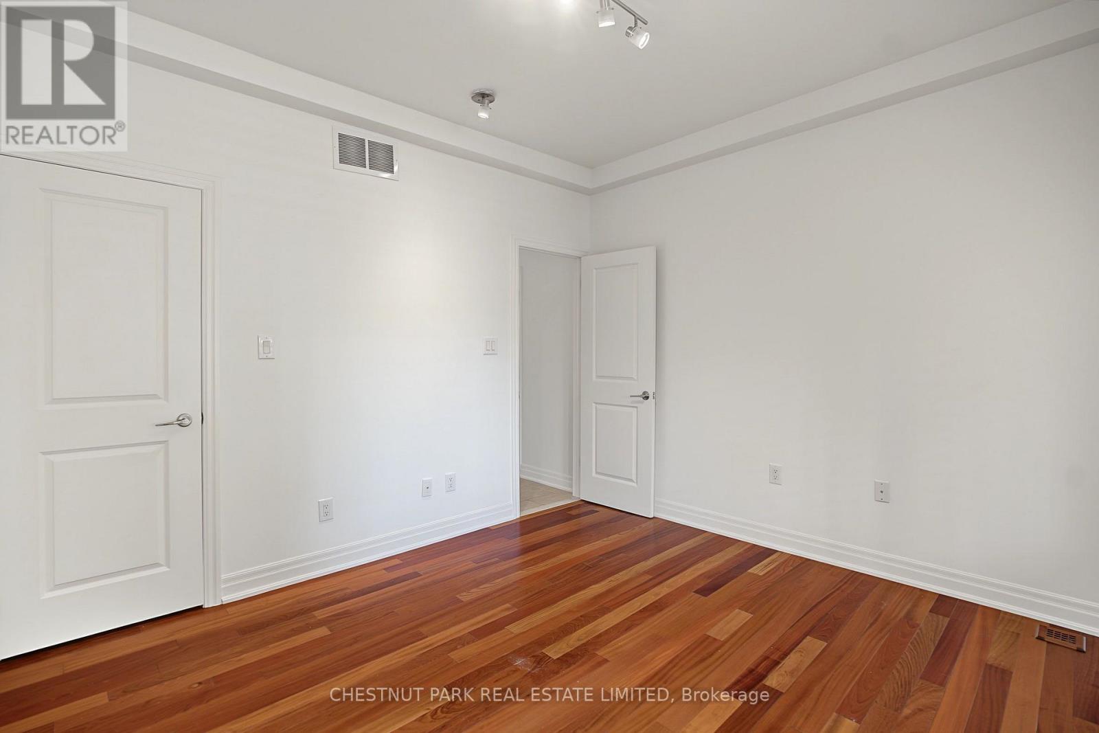 Main - 48 Grace Street Property Photo 18