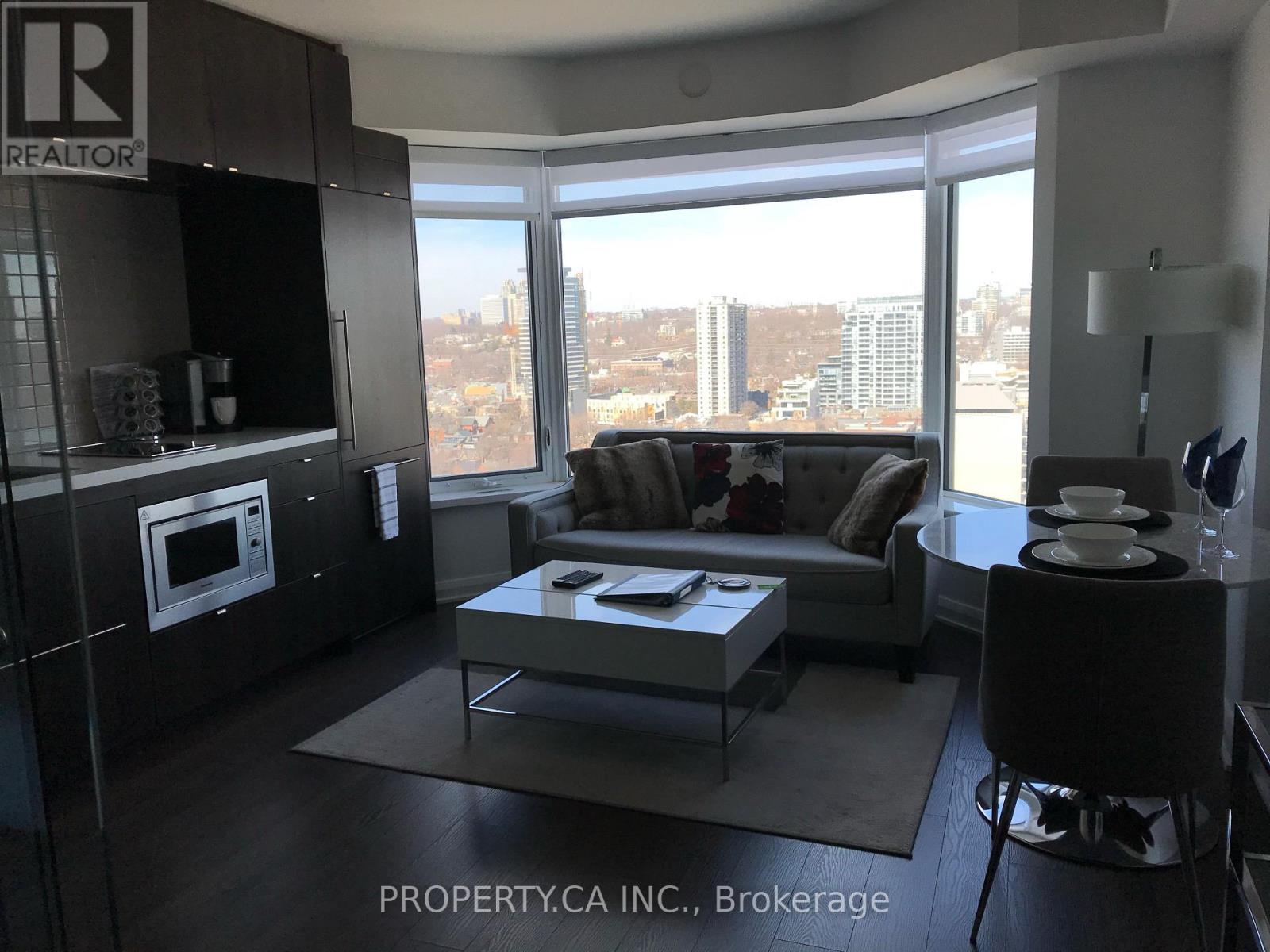 2401 - 155 Yorkville Avenue Property Photo 3