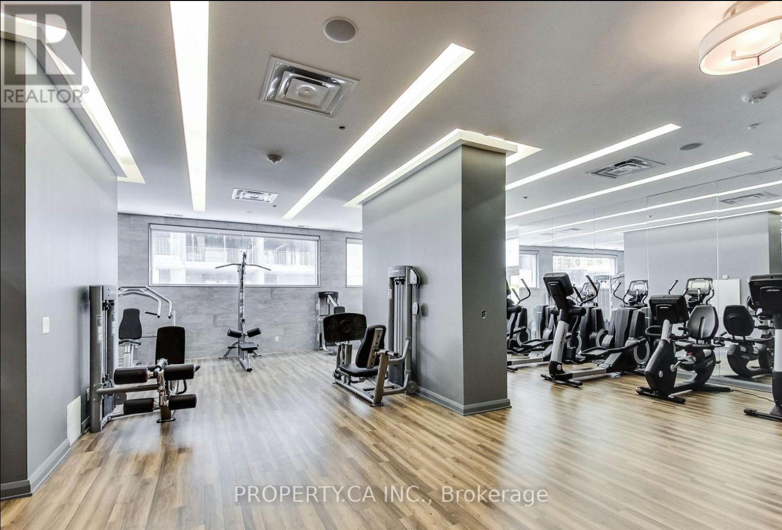 2401 - 155 Yorkville Avenue Property Photo 8