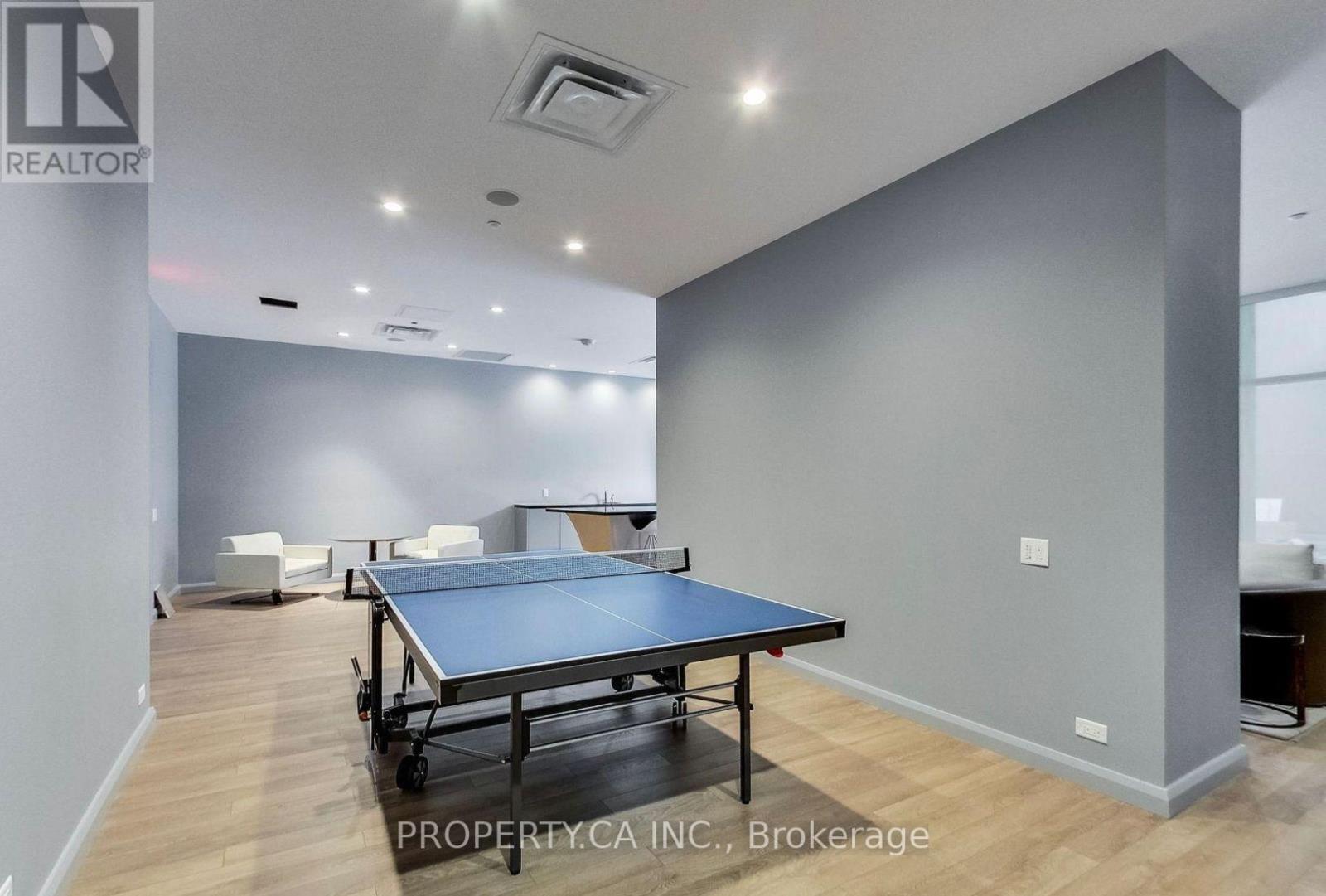 2401 - 155 Yorkville Avenue Property Photo 12