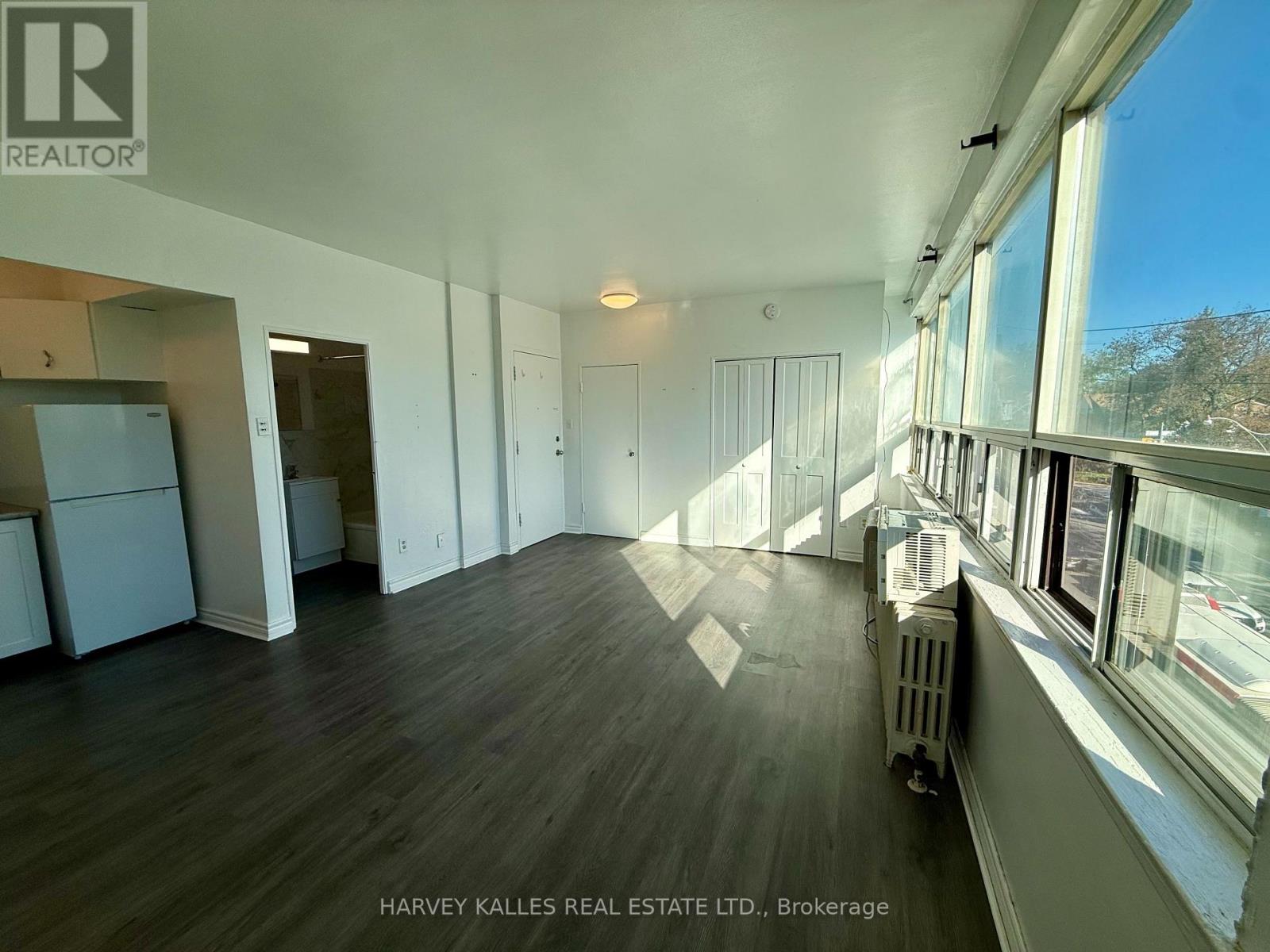 311 - 1582 Bathurst Street Property Photo 3
