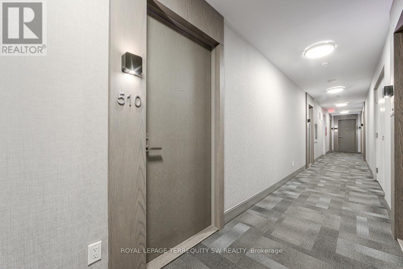 510 - 501 St. Clair Avenue W Property Photo 21