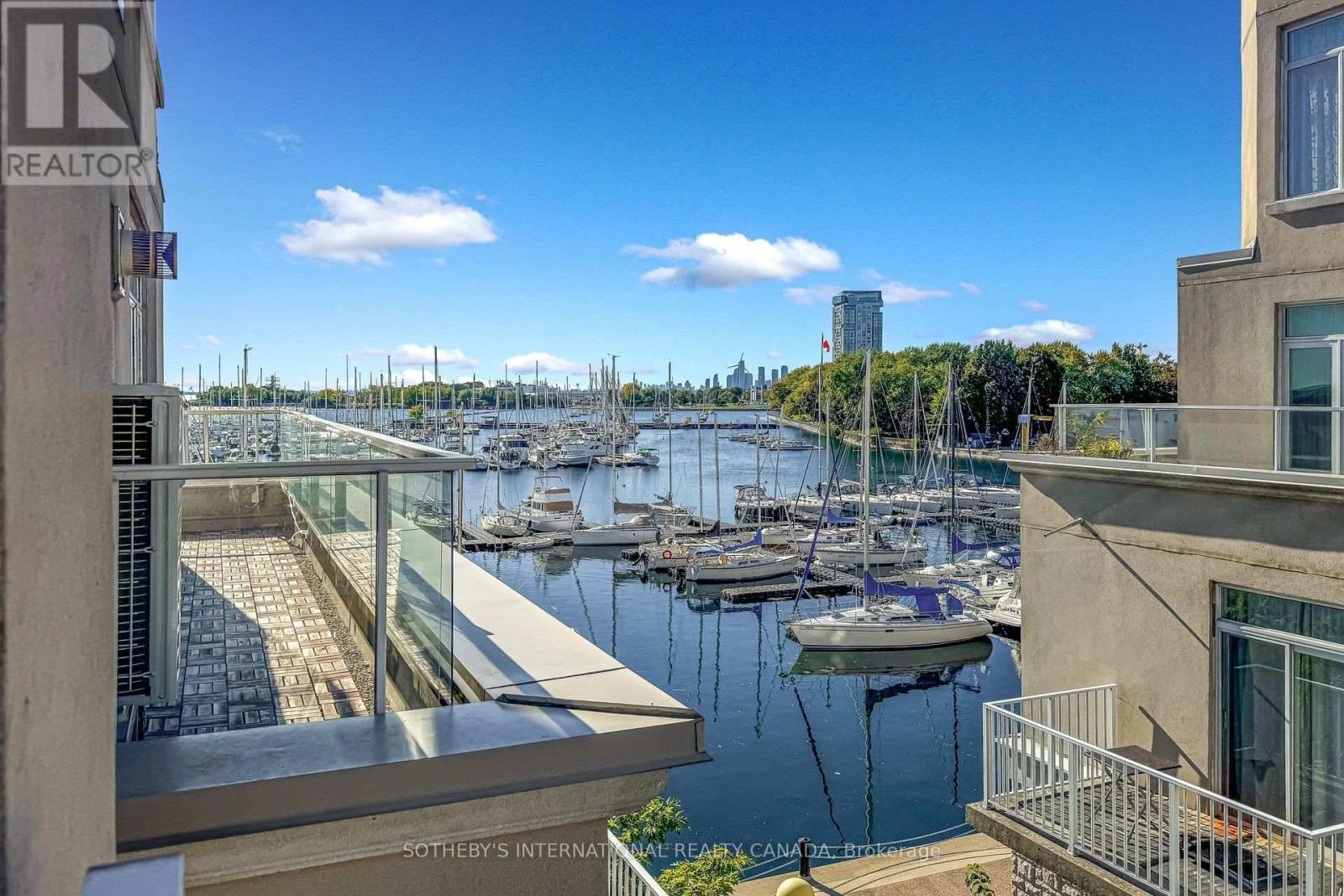 377 - 32 STADIUM ROAD Property Photo 1