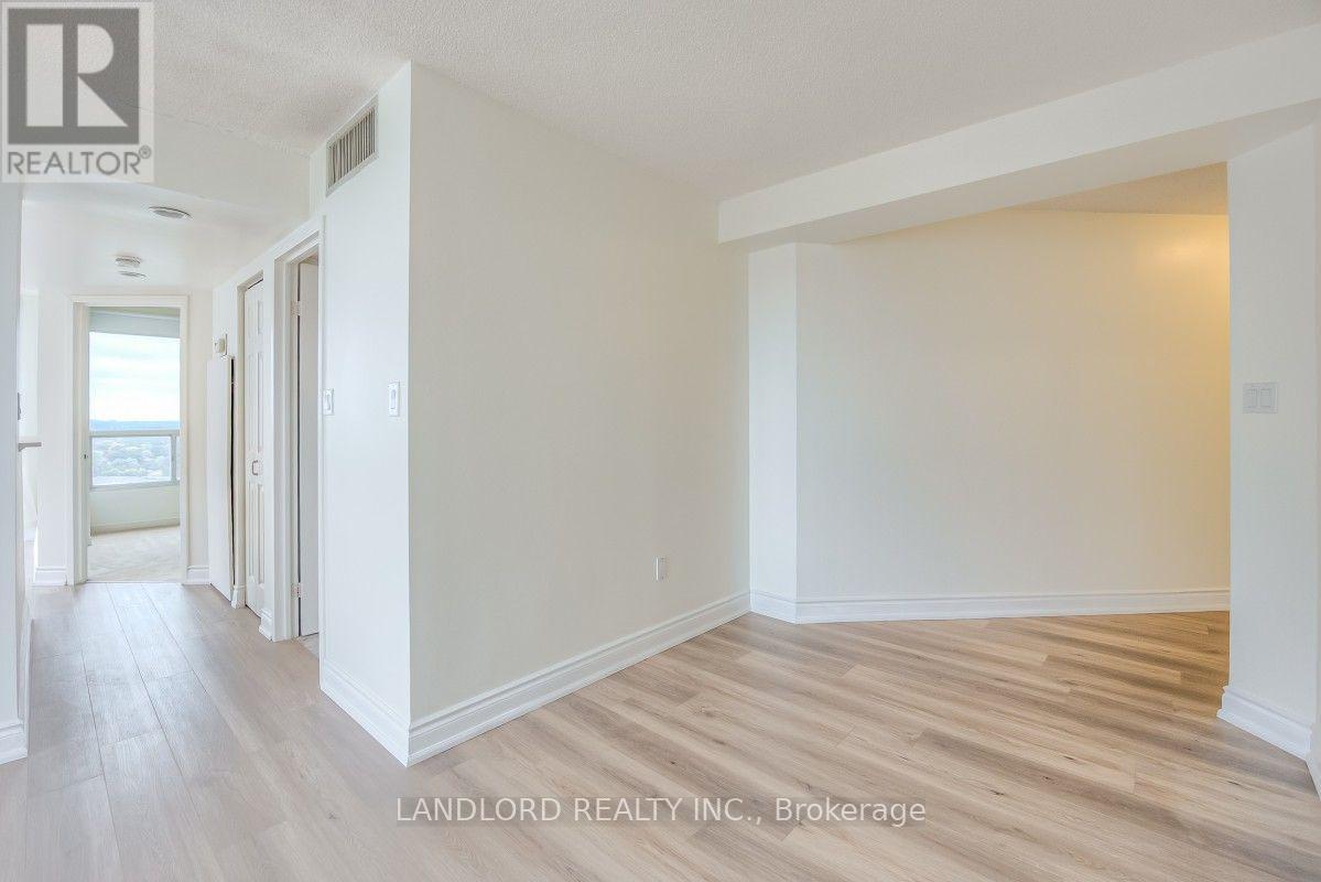 2504 - 5 Concorde Place Property Photo 13