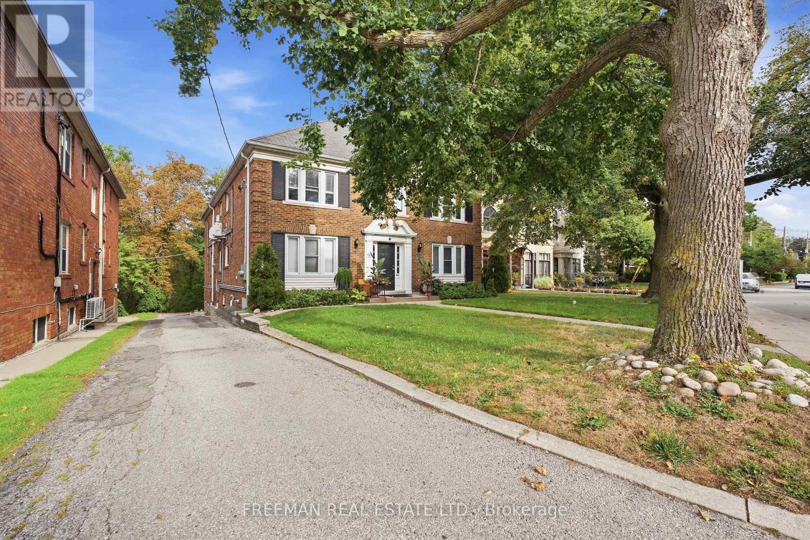 783 SPADINA ROAD Property Photo 1
