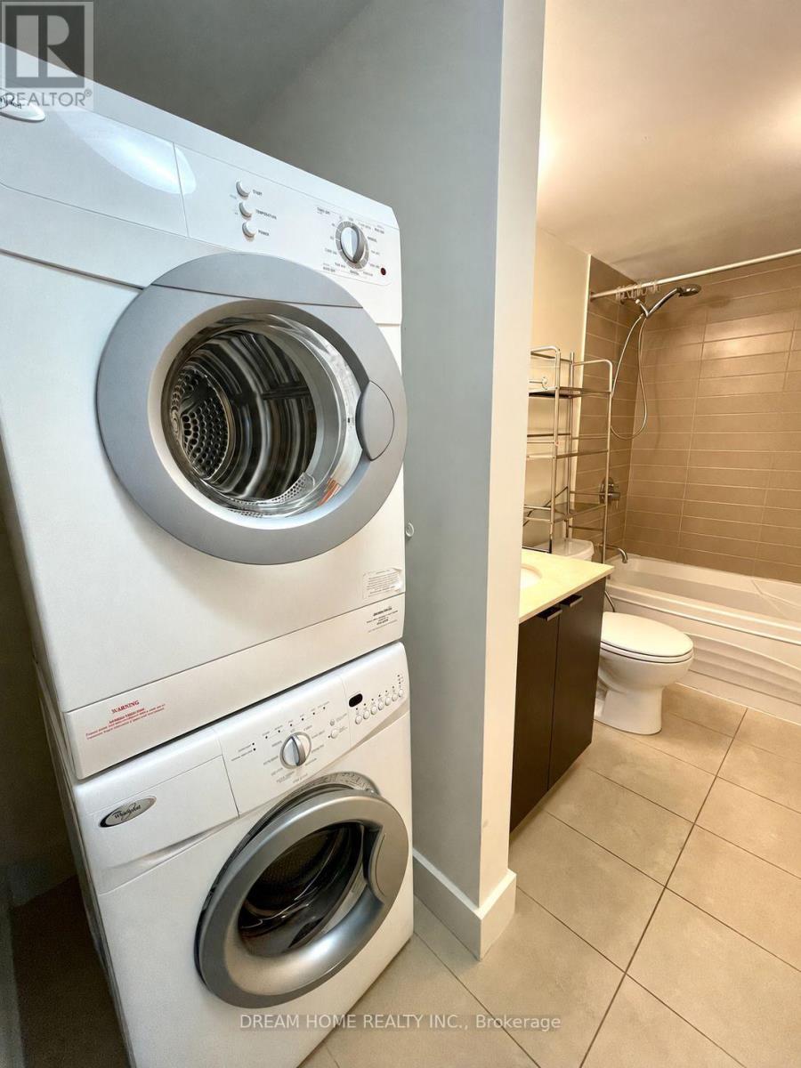 711 - 23 Sheppard Avenue E Property Photo 10
