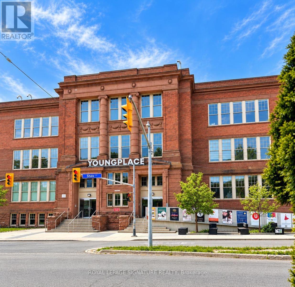 302 - 180 Shaw Street Property Photo 1