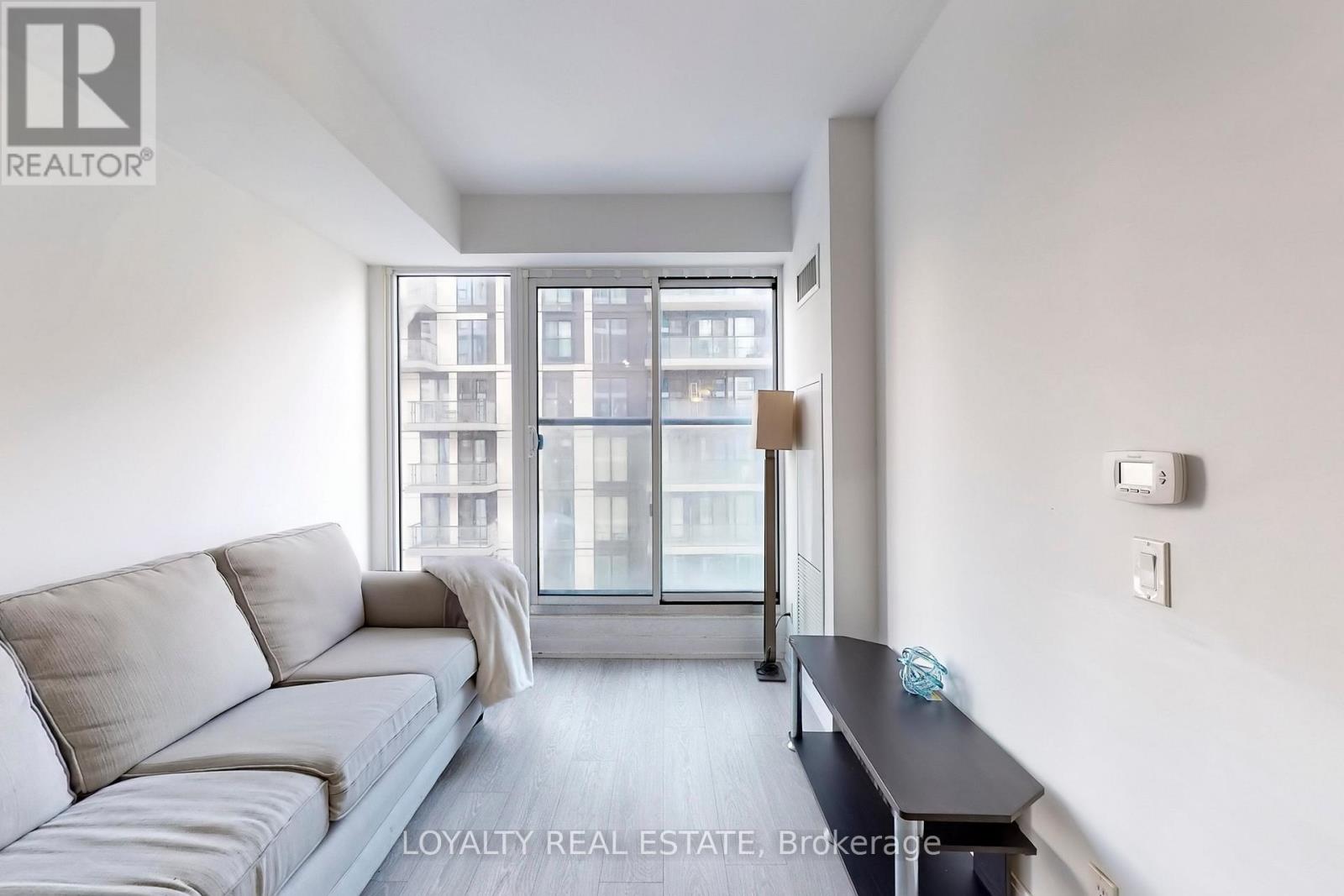 1701 - 181 Dundas Street E Property Photo 17