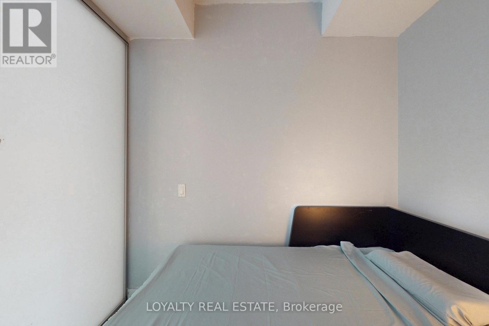 1701 - 181 Dundas Street E Property Photo 33