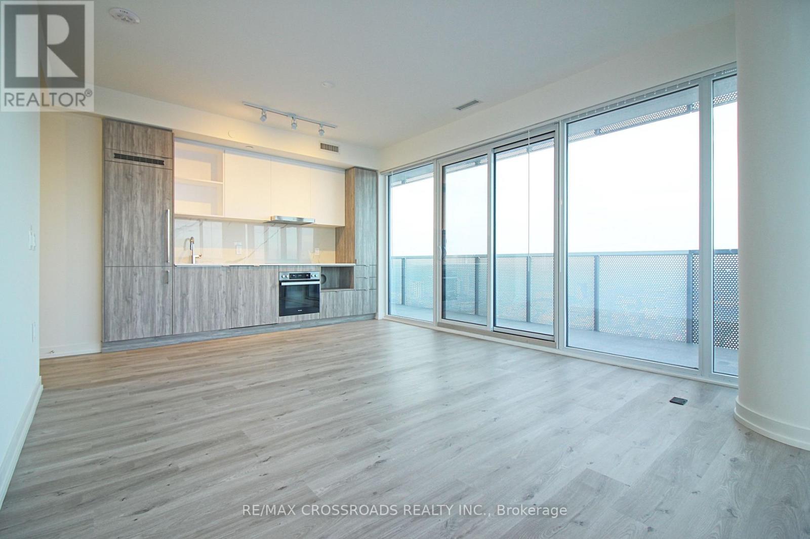 7206 - 138 Downes Street Property Photo 4