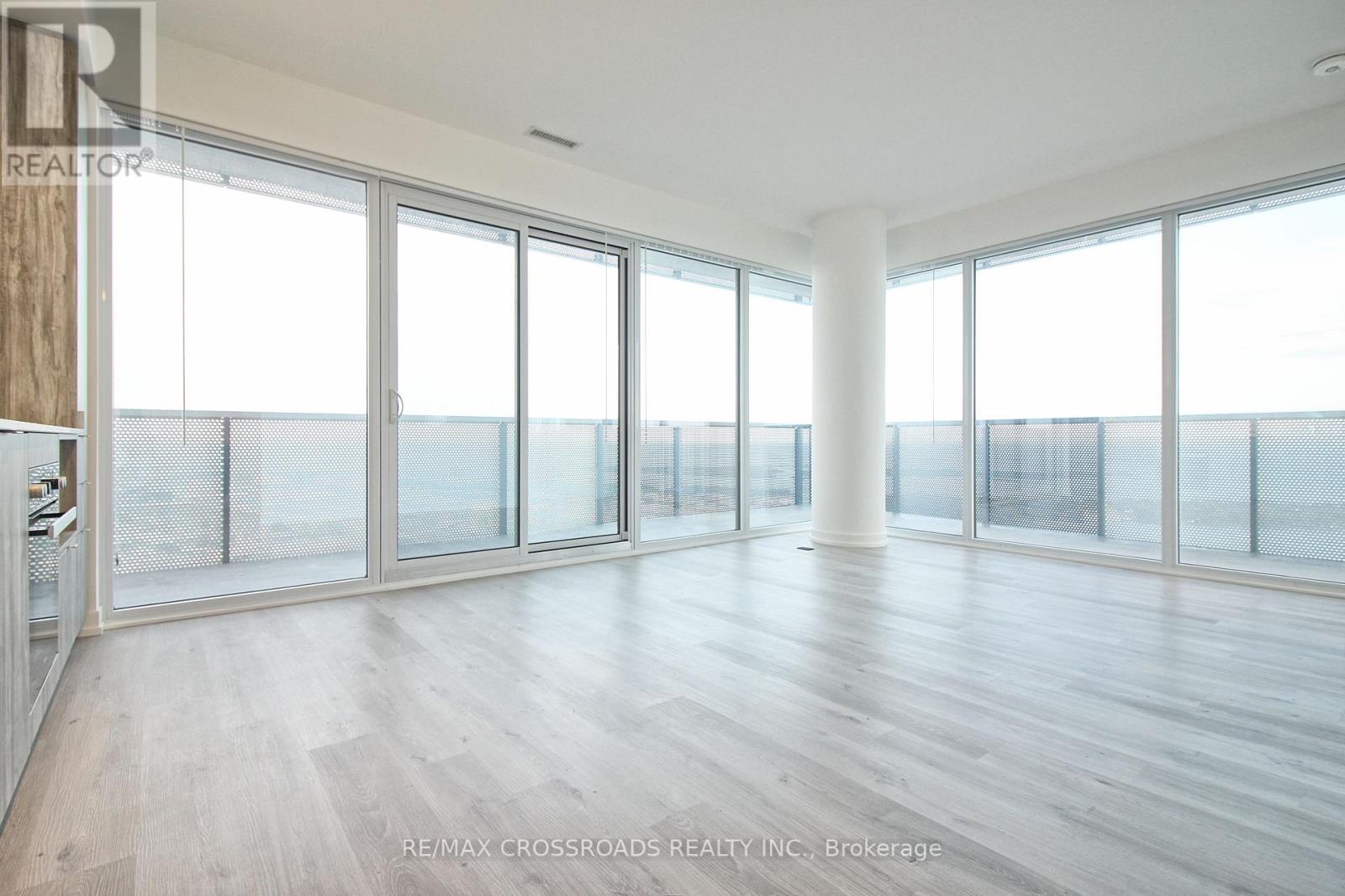 7206 - 138 Downes Street Property Photo 6