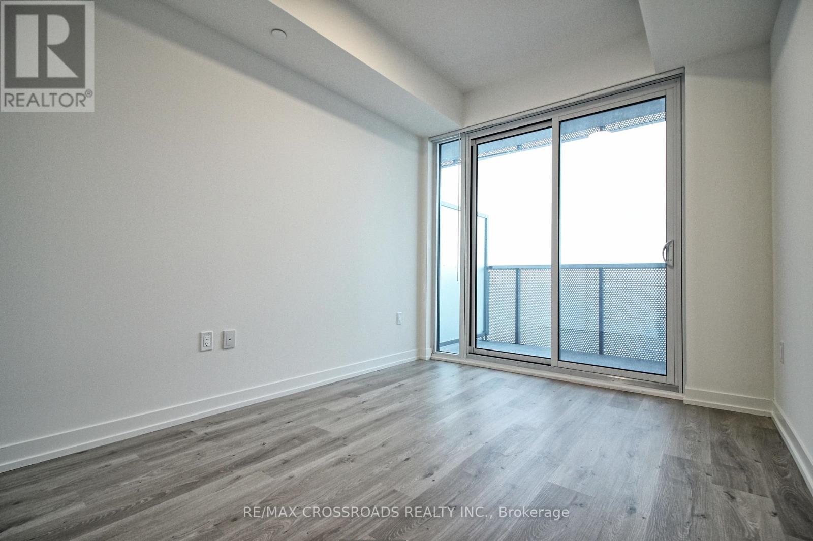 7206 - 138 Downes Street Property Photo 7