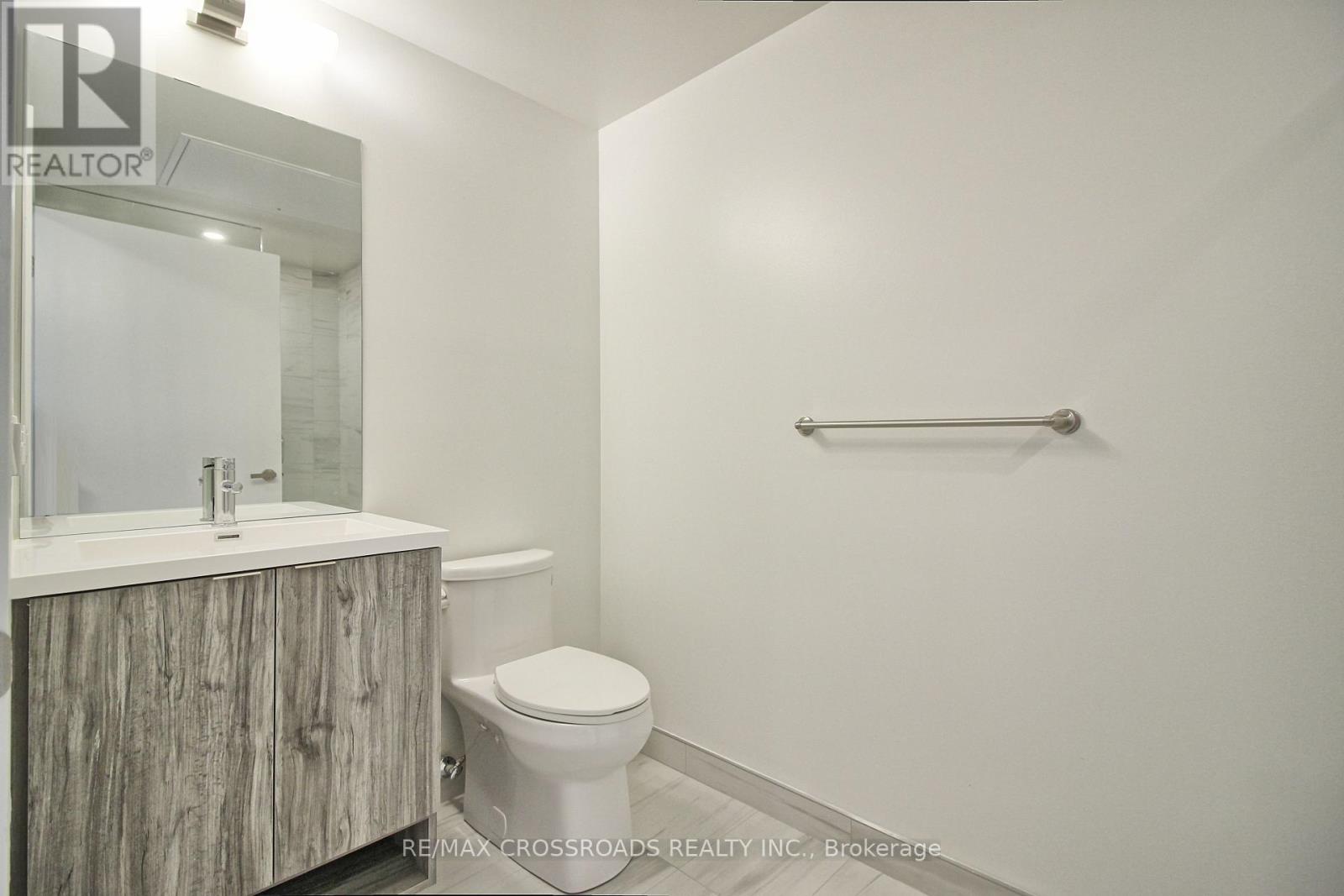 7206 - 138 Downes Street Property Photo 12