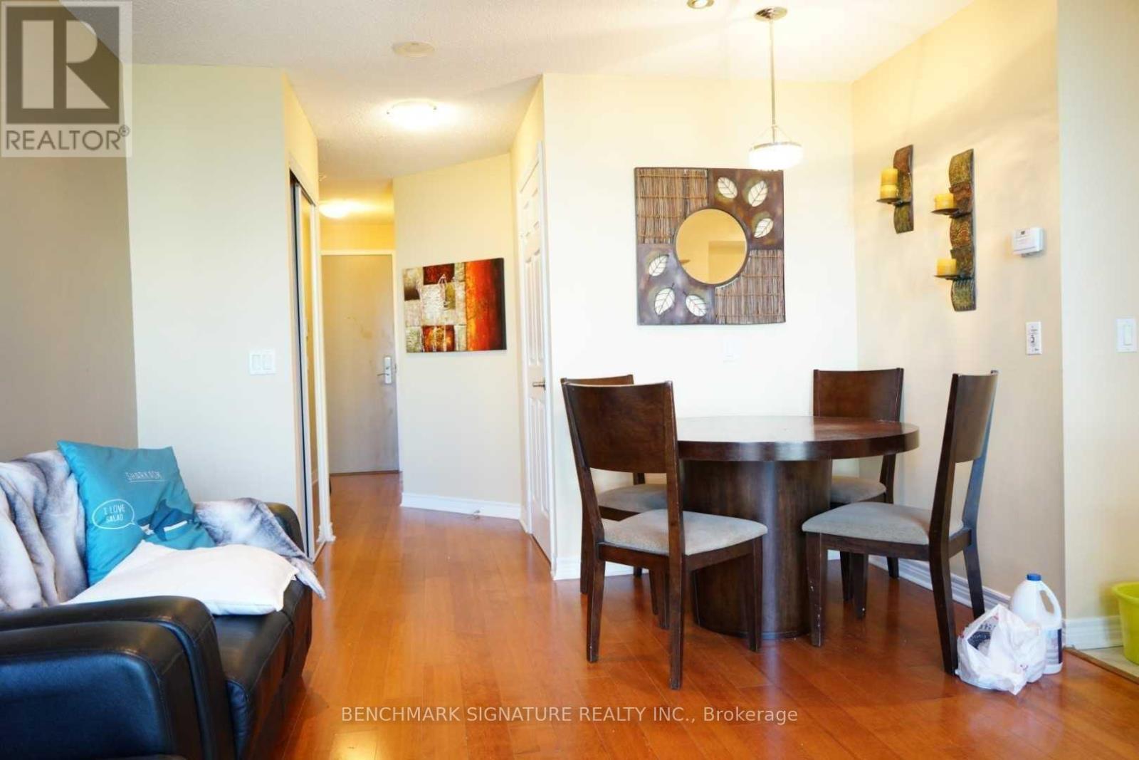 3102 - 763 Bay Street Property Photo 5