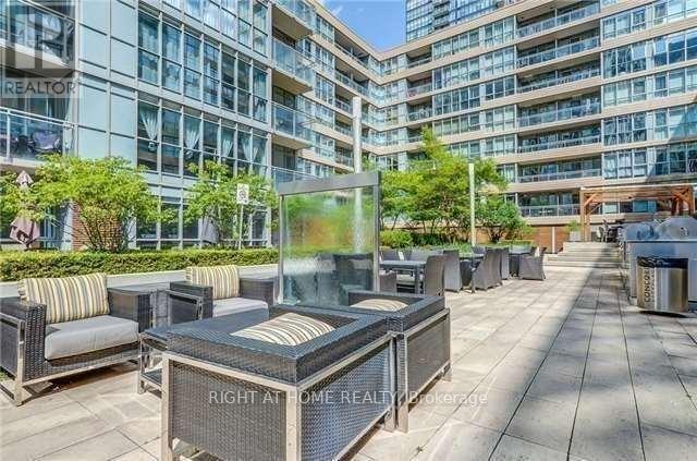 1505 - 15 Iceboat Terrace Property Photo 23