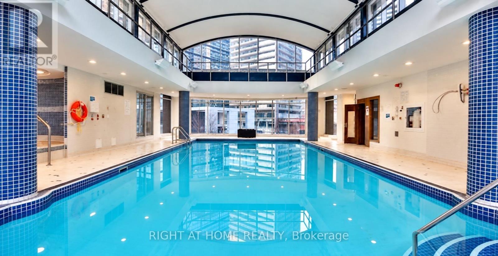 904 - 23 Sheppard Avenue E Property Photo 33