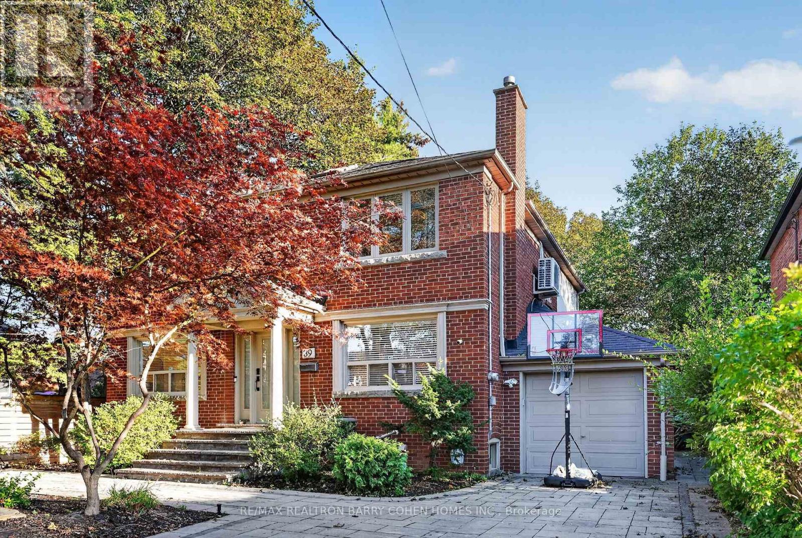39 Romney Road Property Photo 2