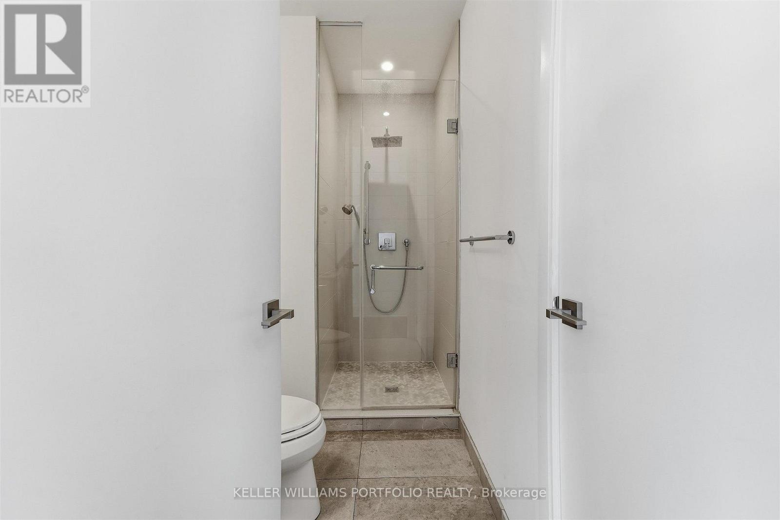 5305 - 50 Charles Street E Property Photo 19