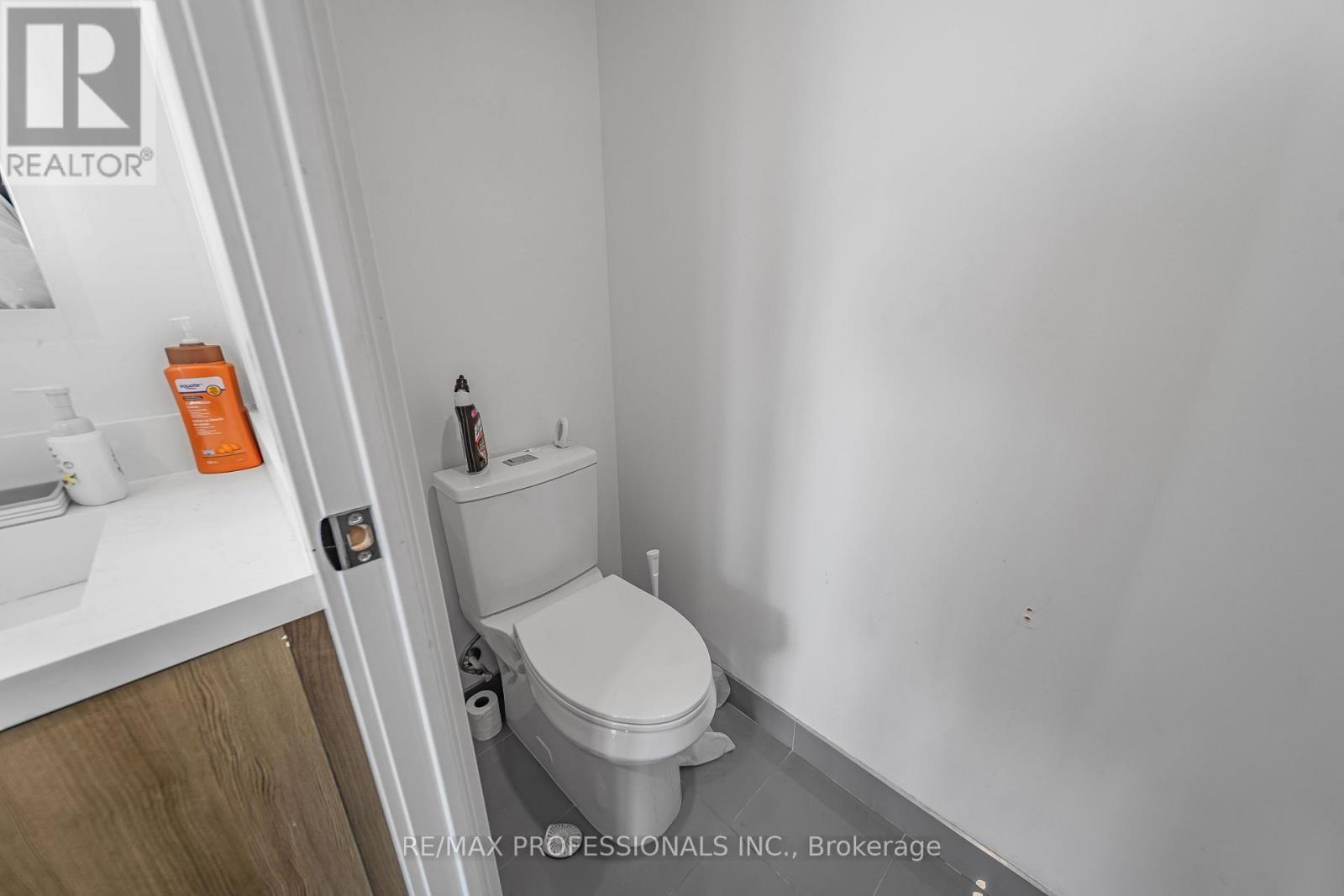 407 - 30 Inn The Park Drive Property Photo 22