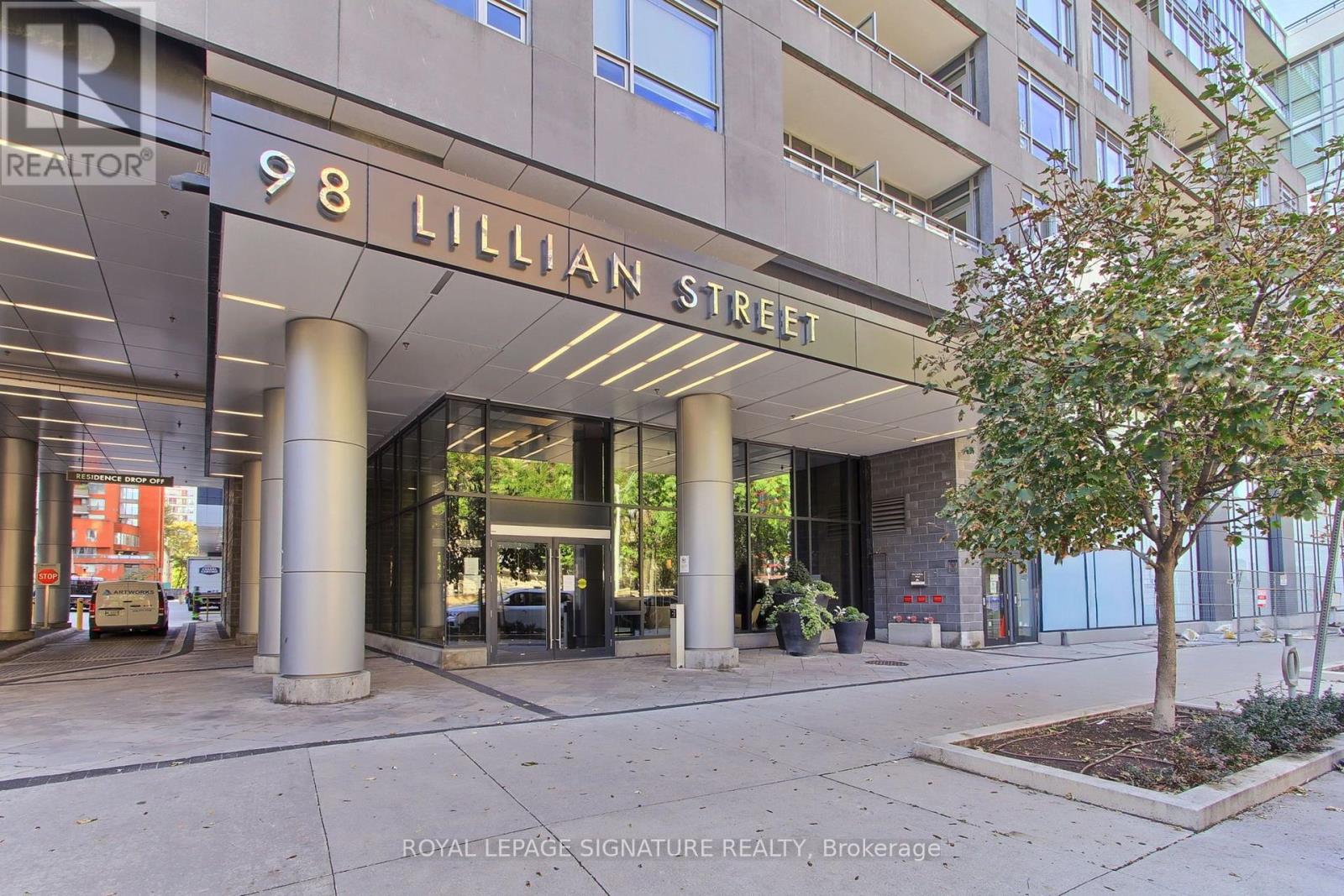 1913 - 98 Lillian Street Property Photo 3