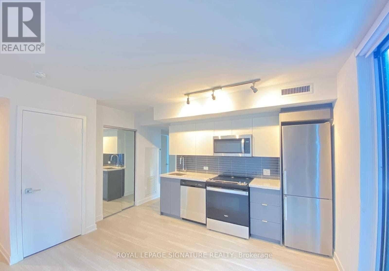 204 - 30 Tretti Way Property Photo 2
