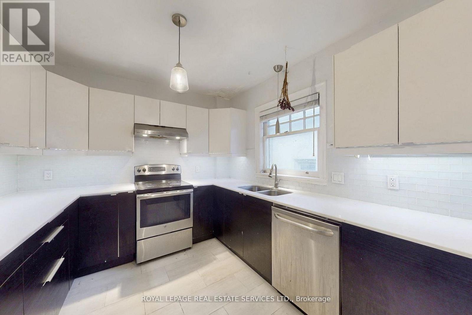 89 Oriole Parkway Property Photo 21