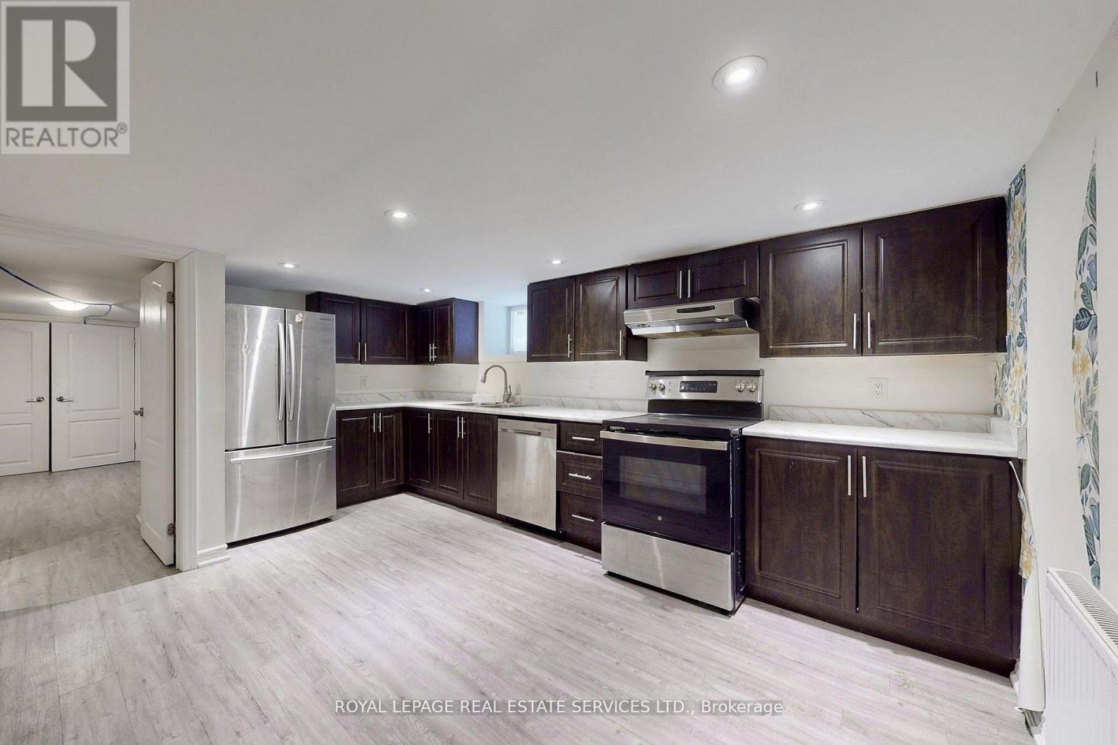 89 Oriole Parkway Property Photo 29