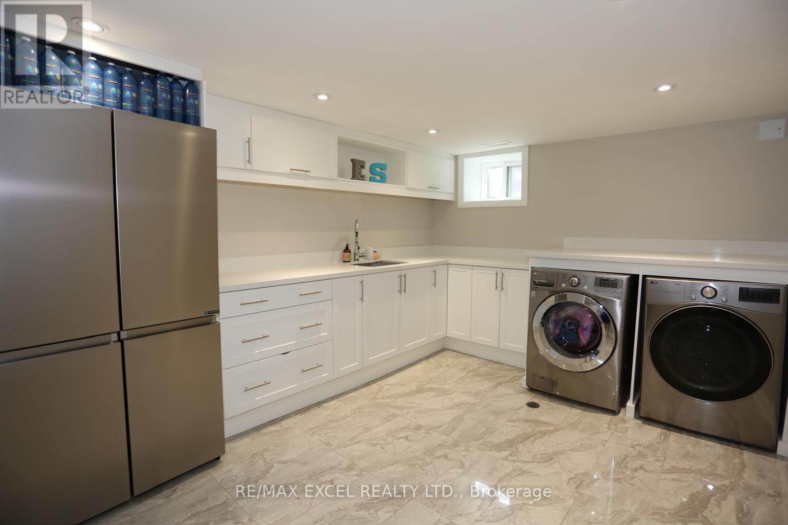 16 Aldenham Crescent Property Photo 22
