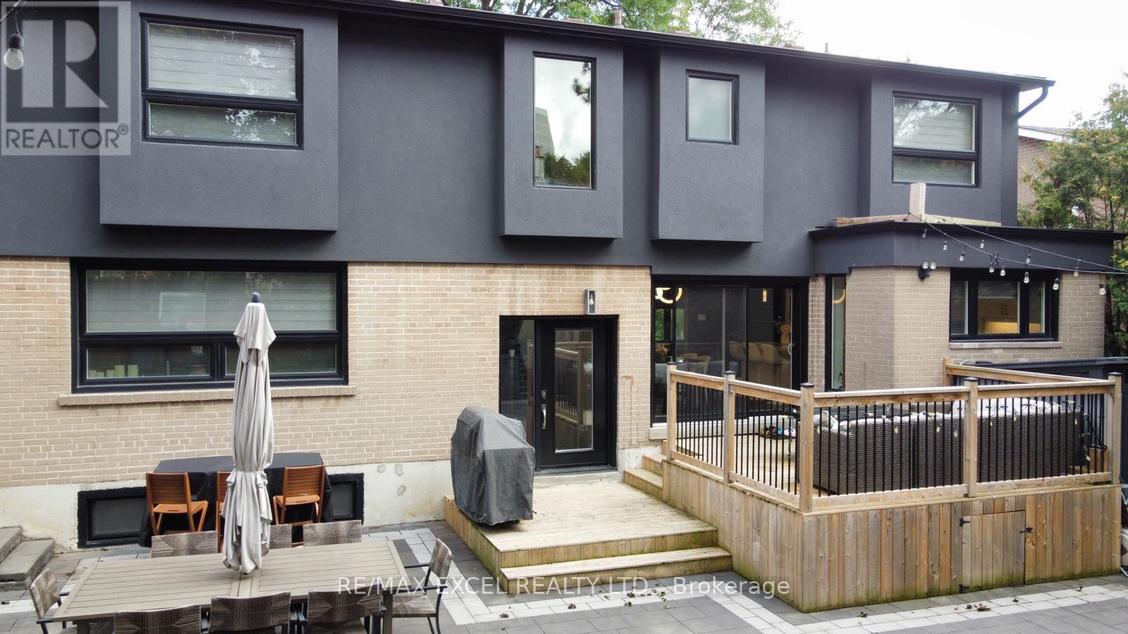 16 Aldenham Crescent Property Photo 31
