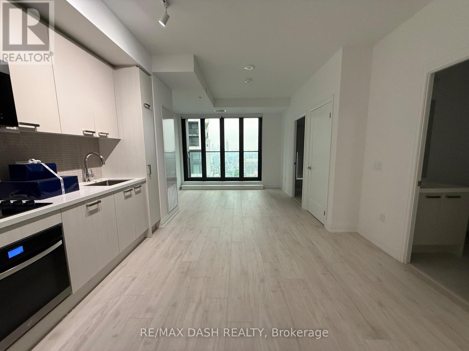 1906 - 20 Soudan Avenue Property Photo 7
