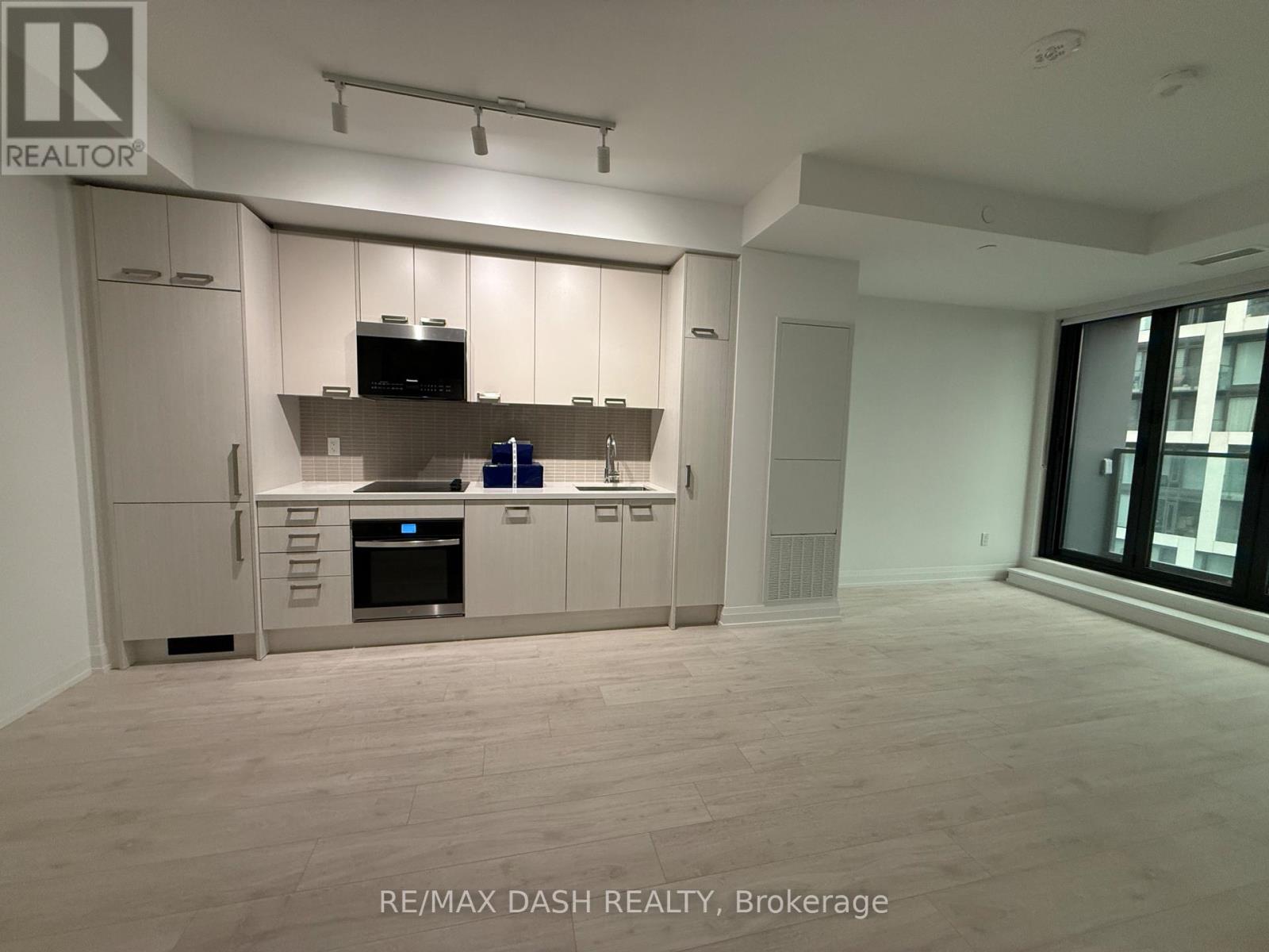 1906 - 20 Soudan Avenue Property Photo 11