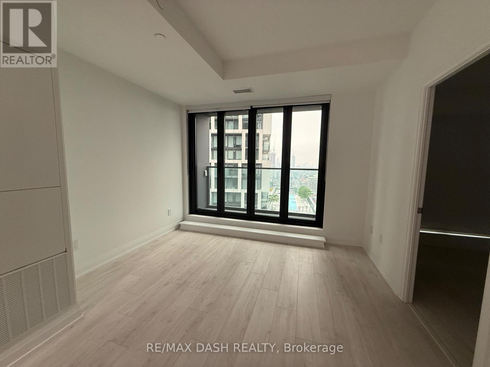 1906 - 20 Soudan Avenue Property Photo 12