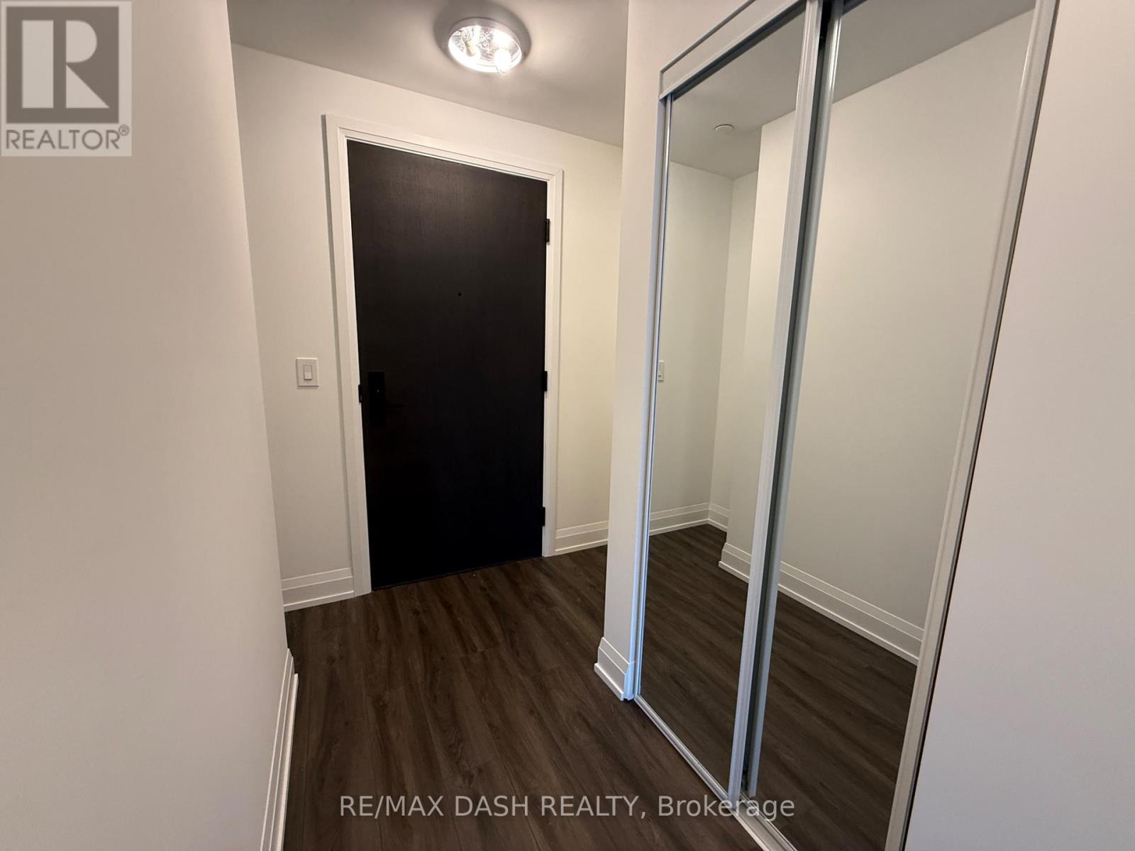 1004 - 20 Soudan Avenue Property Photo 6