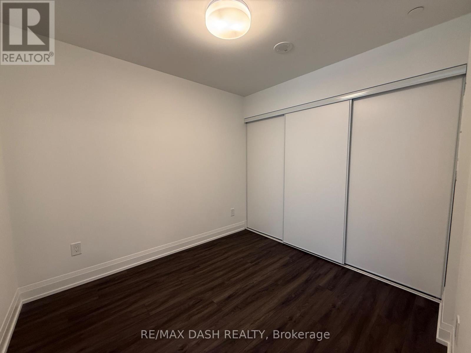 1004 - 20 Soudan Avenue Property Photo 8