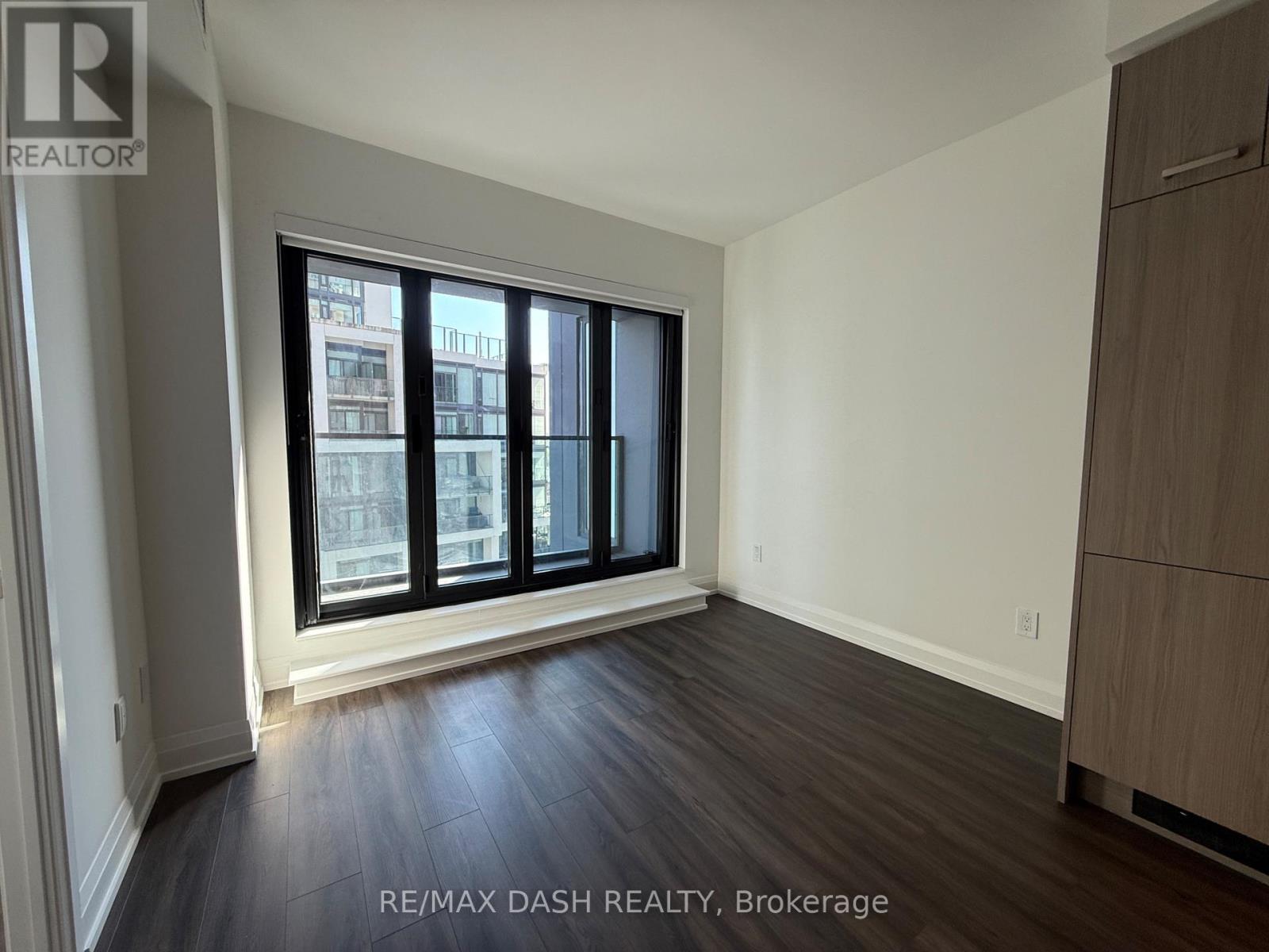 1004 - 20 Soudan Avenue Property Photo 12
