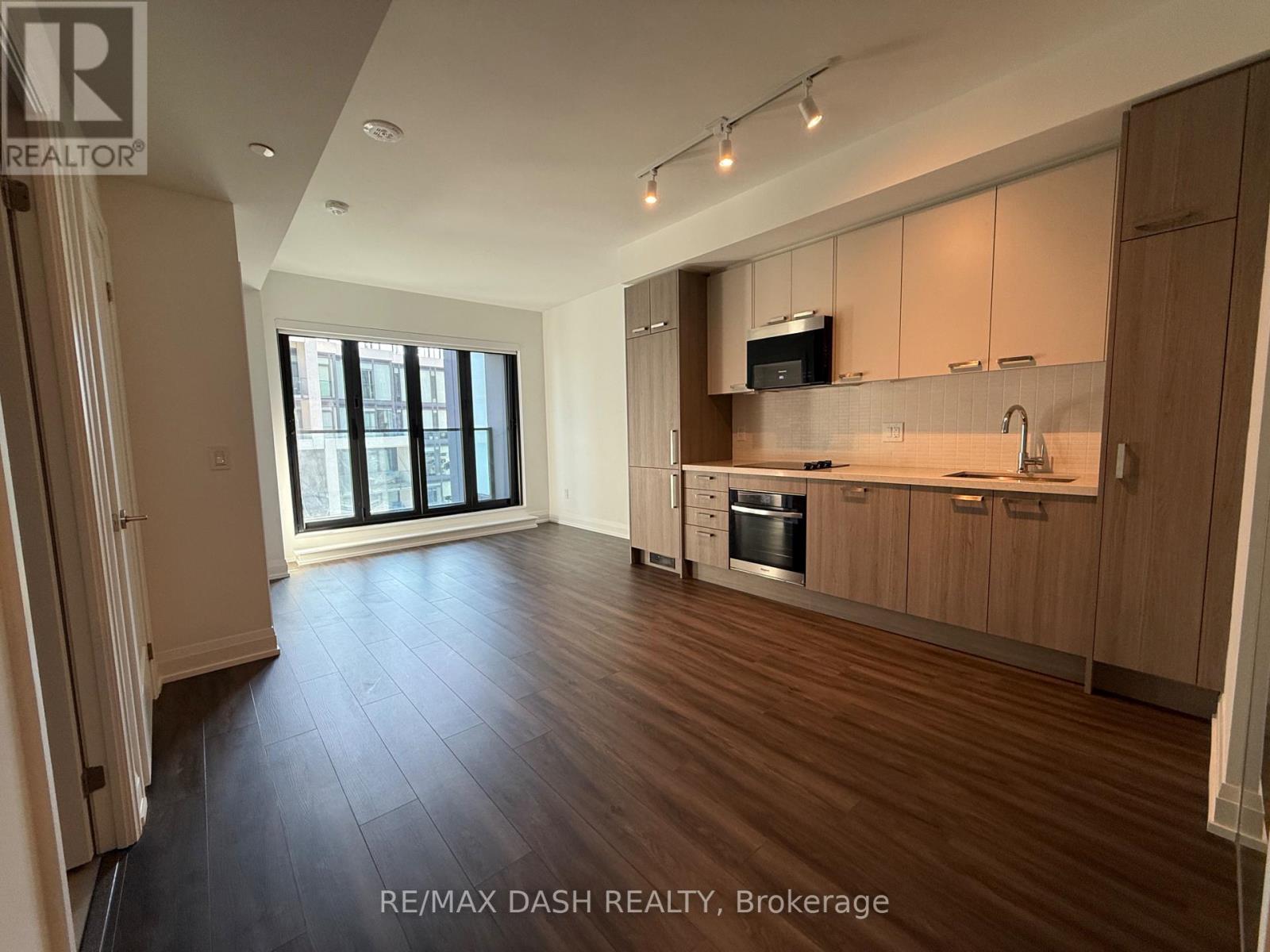 1004 - 20 Soudan Avenue Property Photo 13