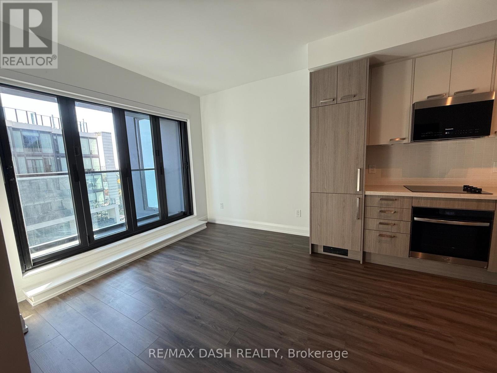 1004 - 20 Soudan Avenue Property Photo 17