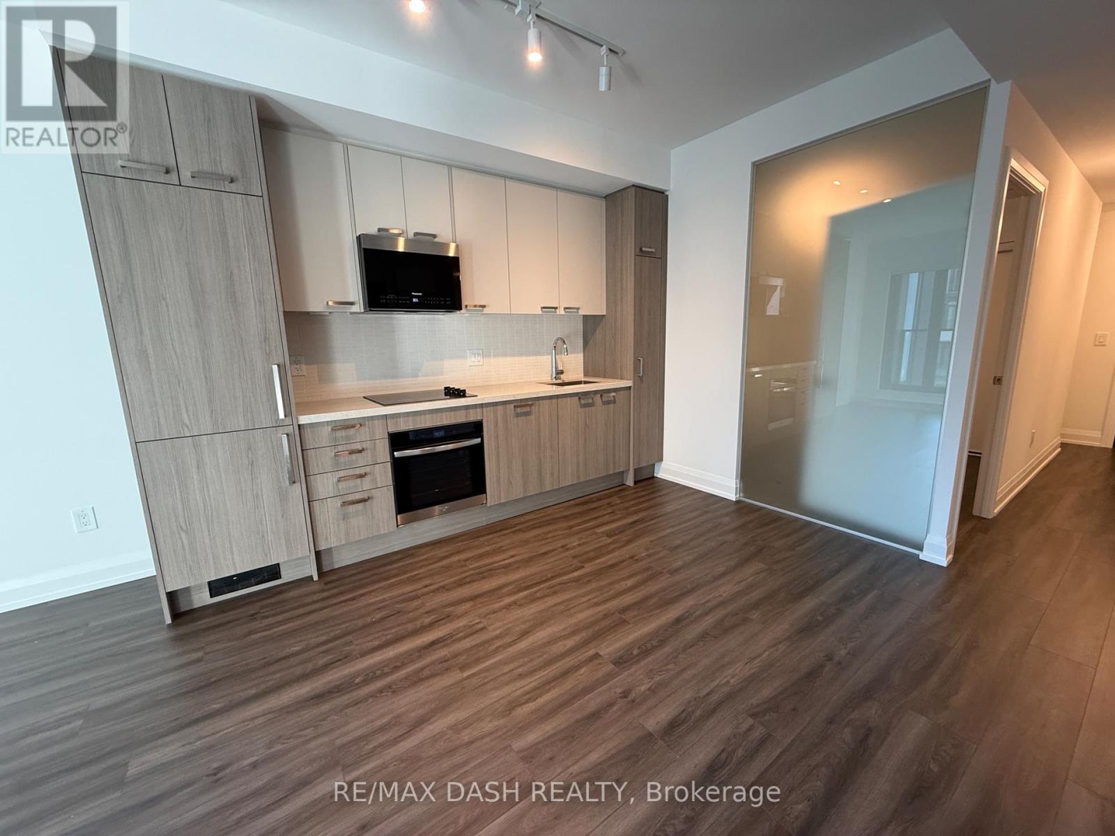 1004 - 20 Soudan Avenue Property Photo 18