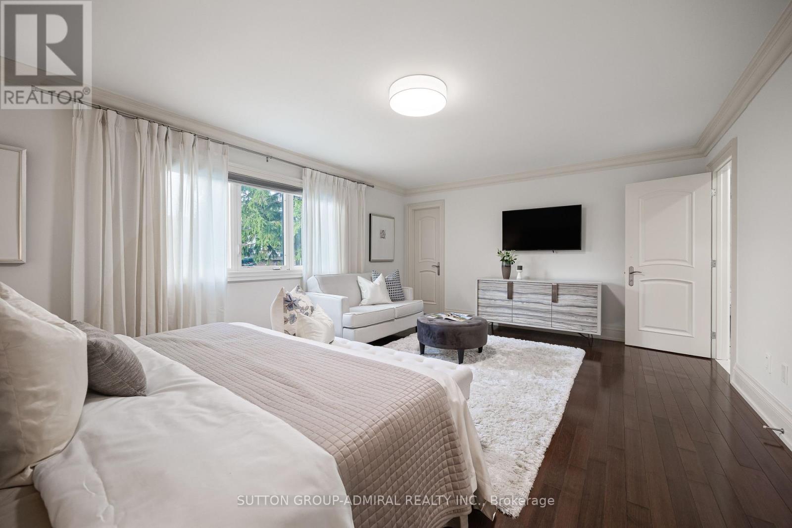 132 York Mills Road Property Photo 24