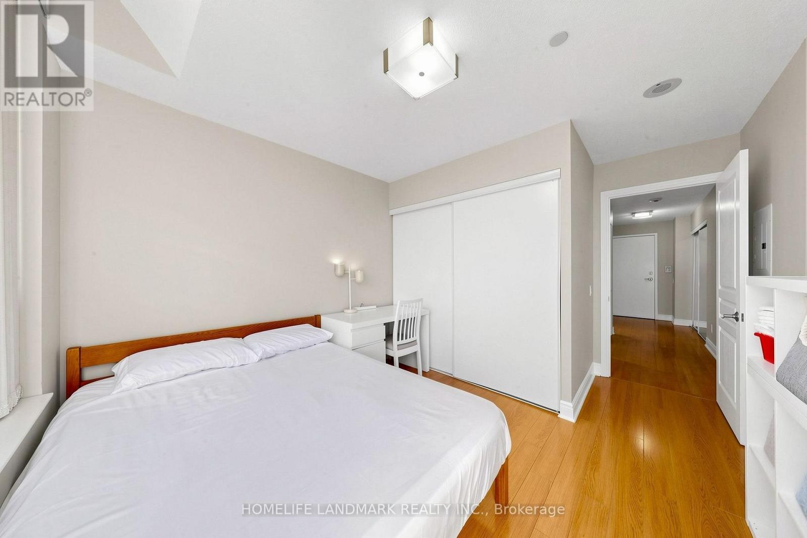 220 - 15 Northtown Way Property Photo 28