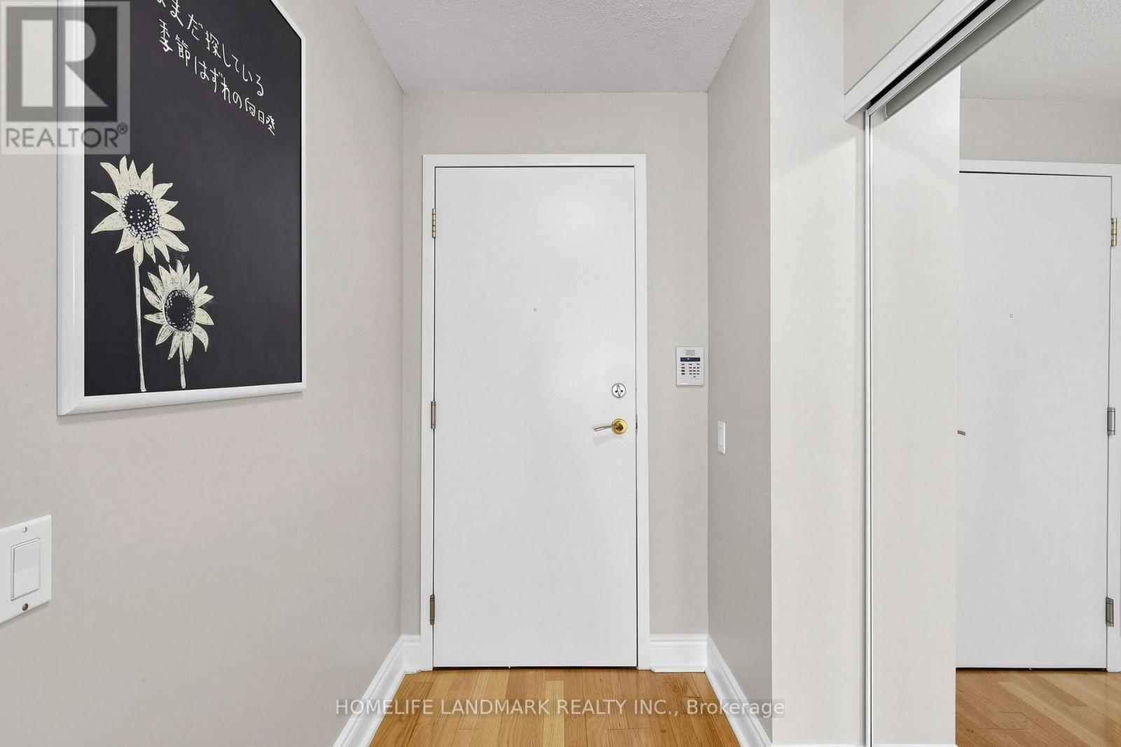 220 - 15 Northtown Way Property Photo 35