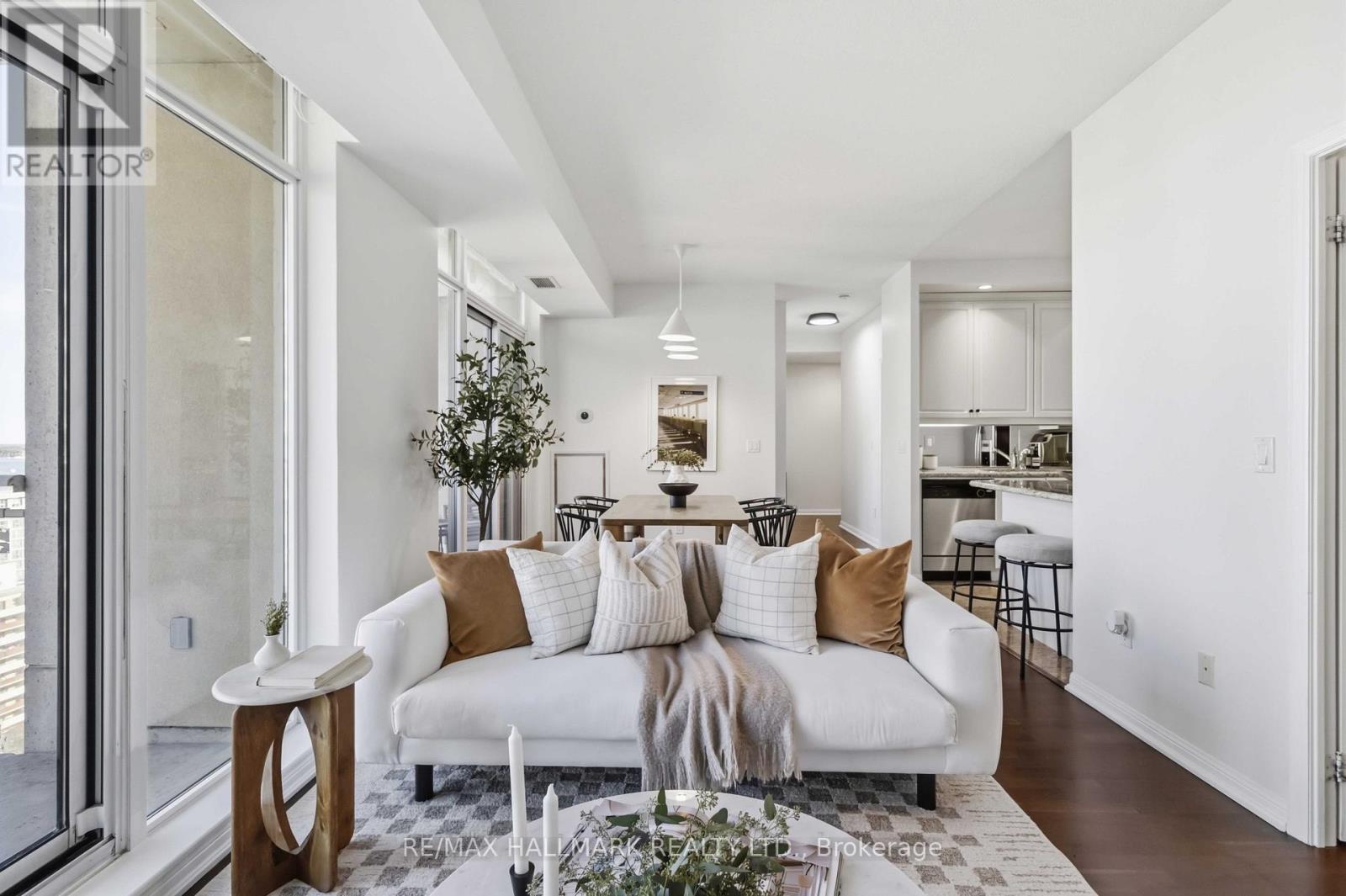 2009 - 21 Grand Magazine Street Property Photo 8