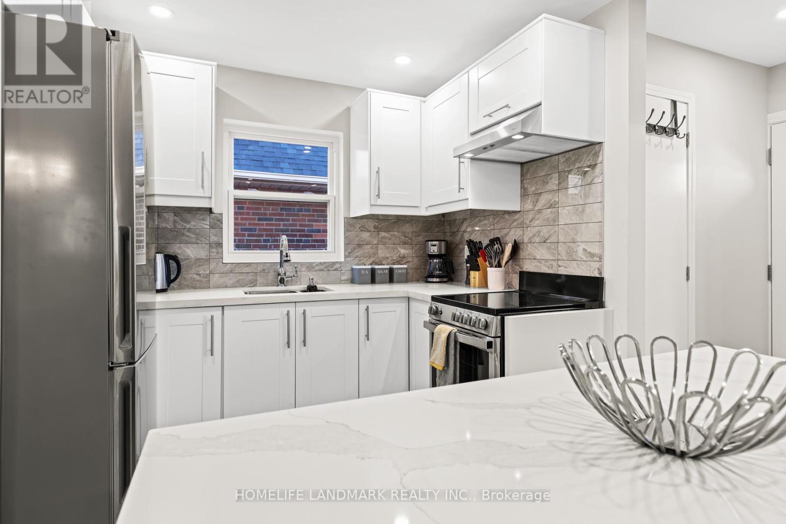 107 Parklea Drive Property Photo 13